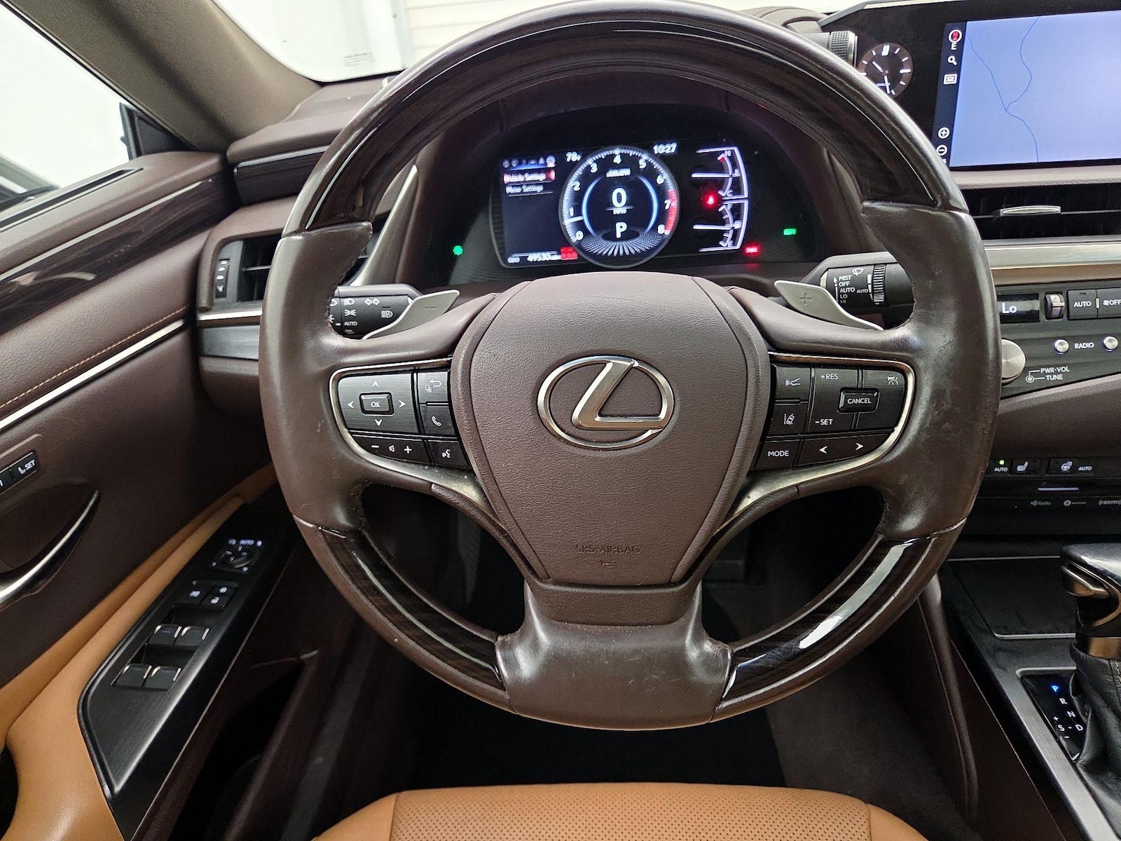 2021 Lexus ES 350 - Photo 11