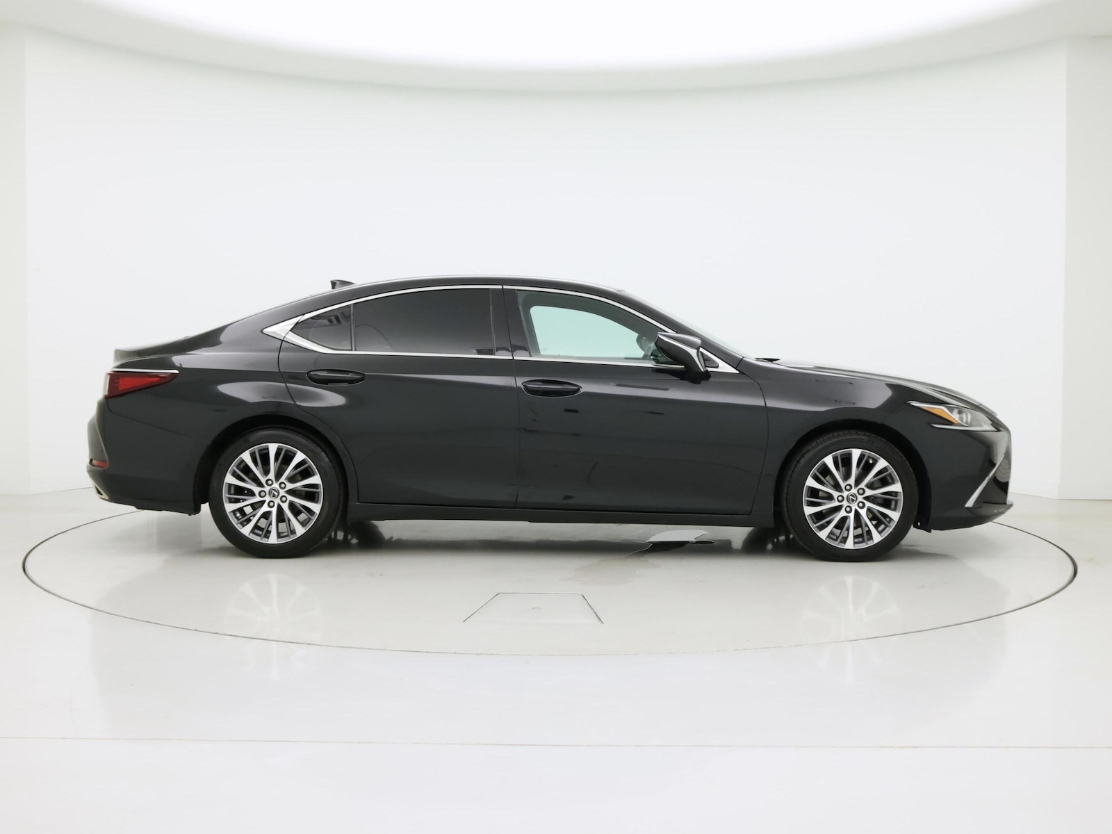 2021 Lexus ES 350 - Photo 8