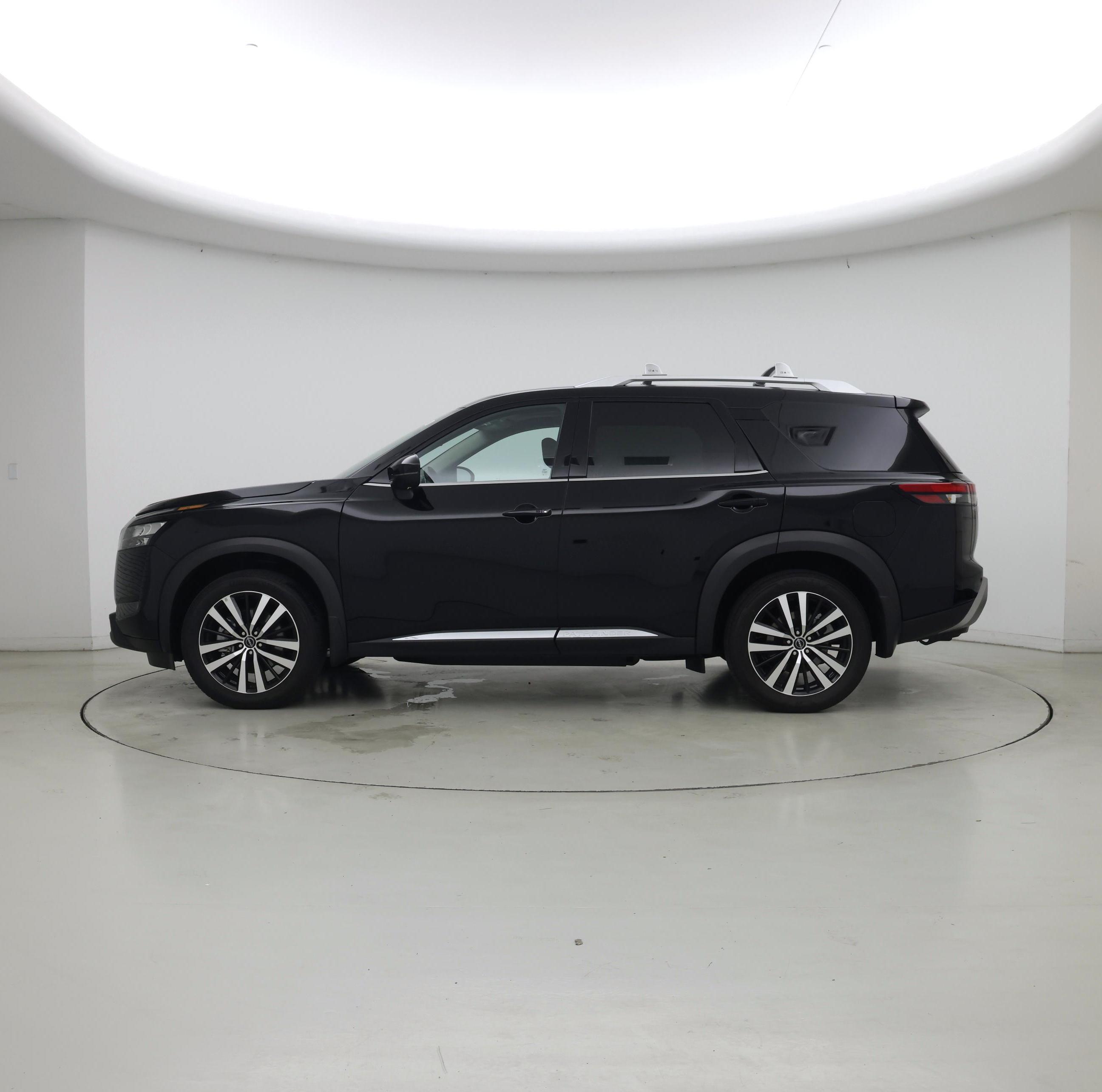 Thumbnail: 2025 Nissan Pathfinder - 3