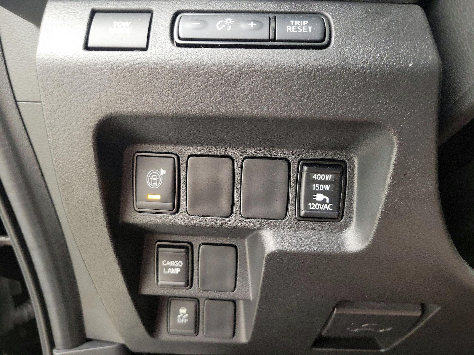 2025 Nissan Frontier SV - Photo 14