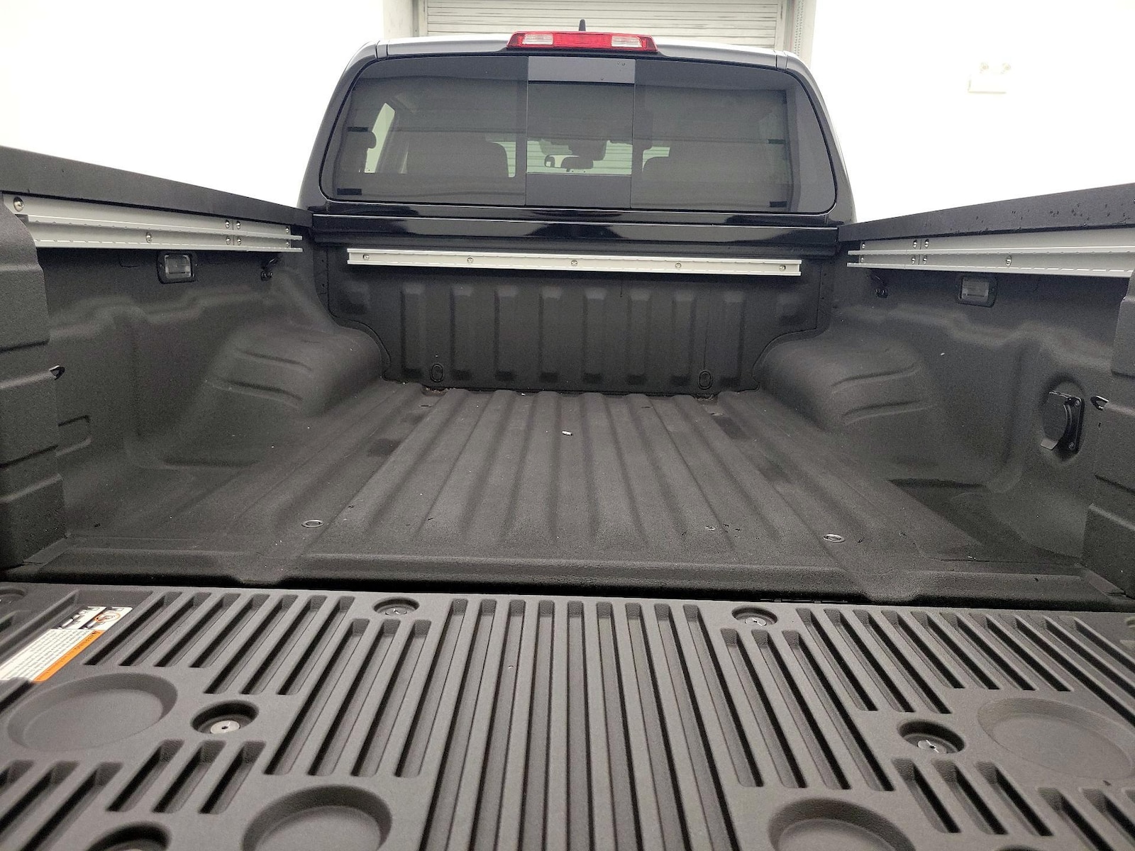 2025 Nissan Frontier SV - Photo 21