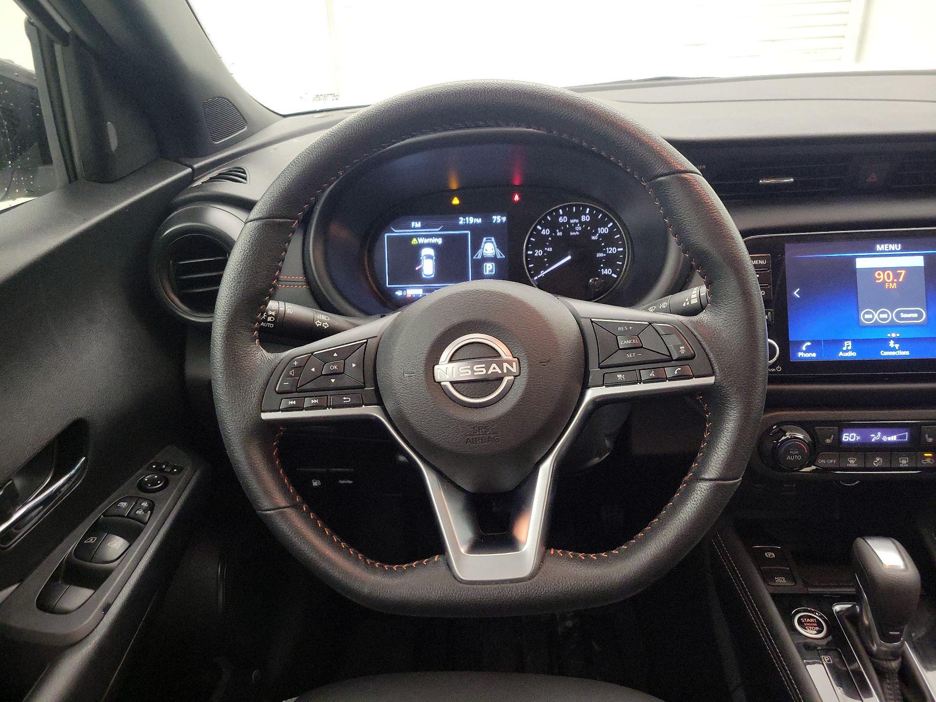 Thumbnail: 2023 Nissan Kicks - 10