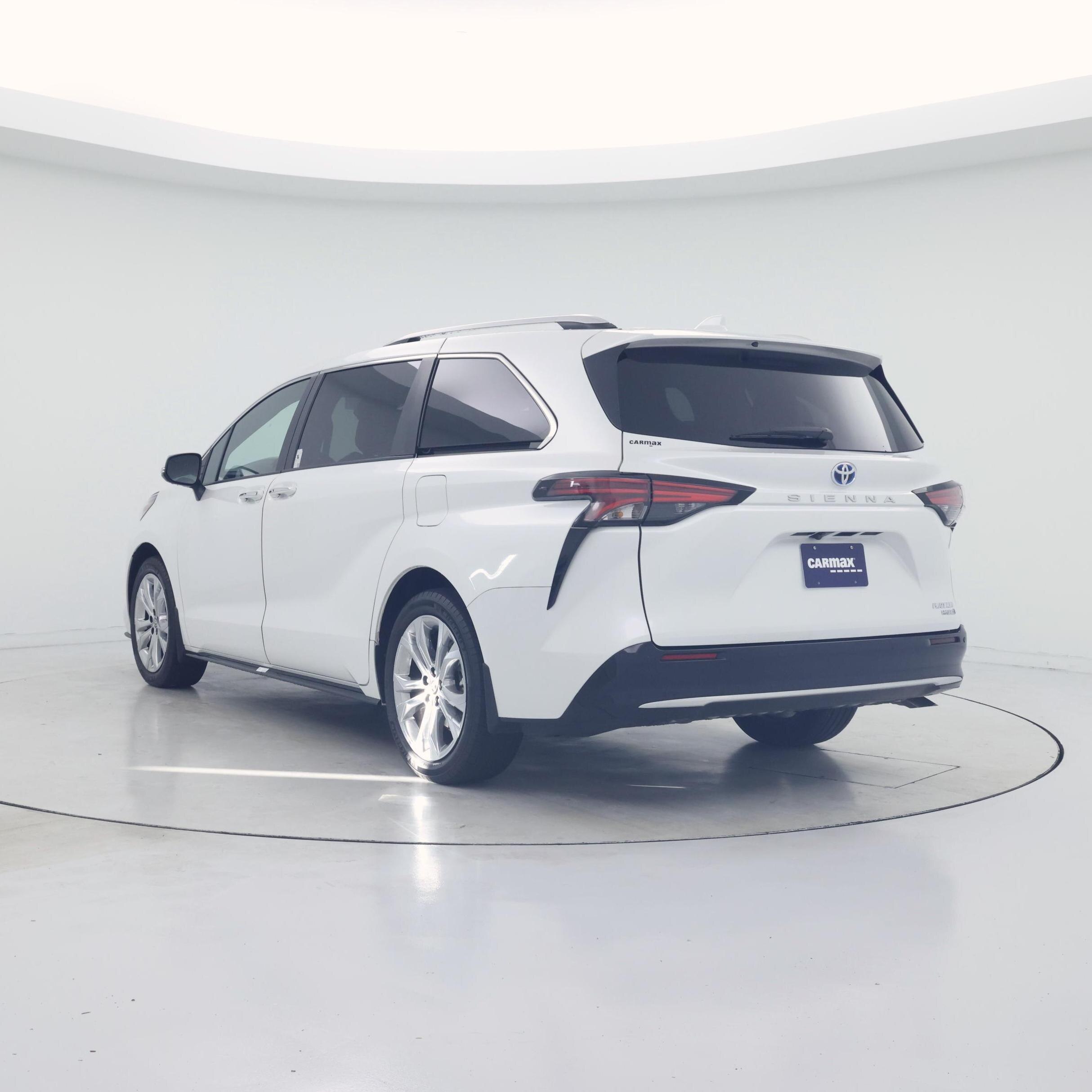 Thumbnail: 2024 Toyota Sienna - 2