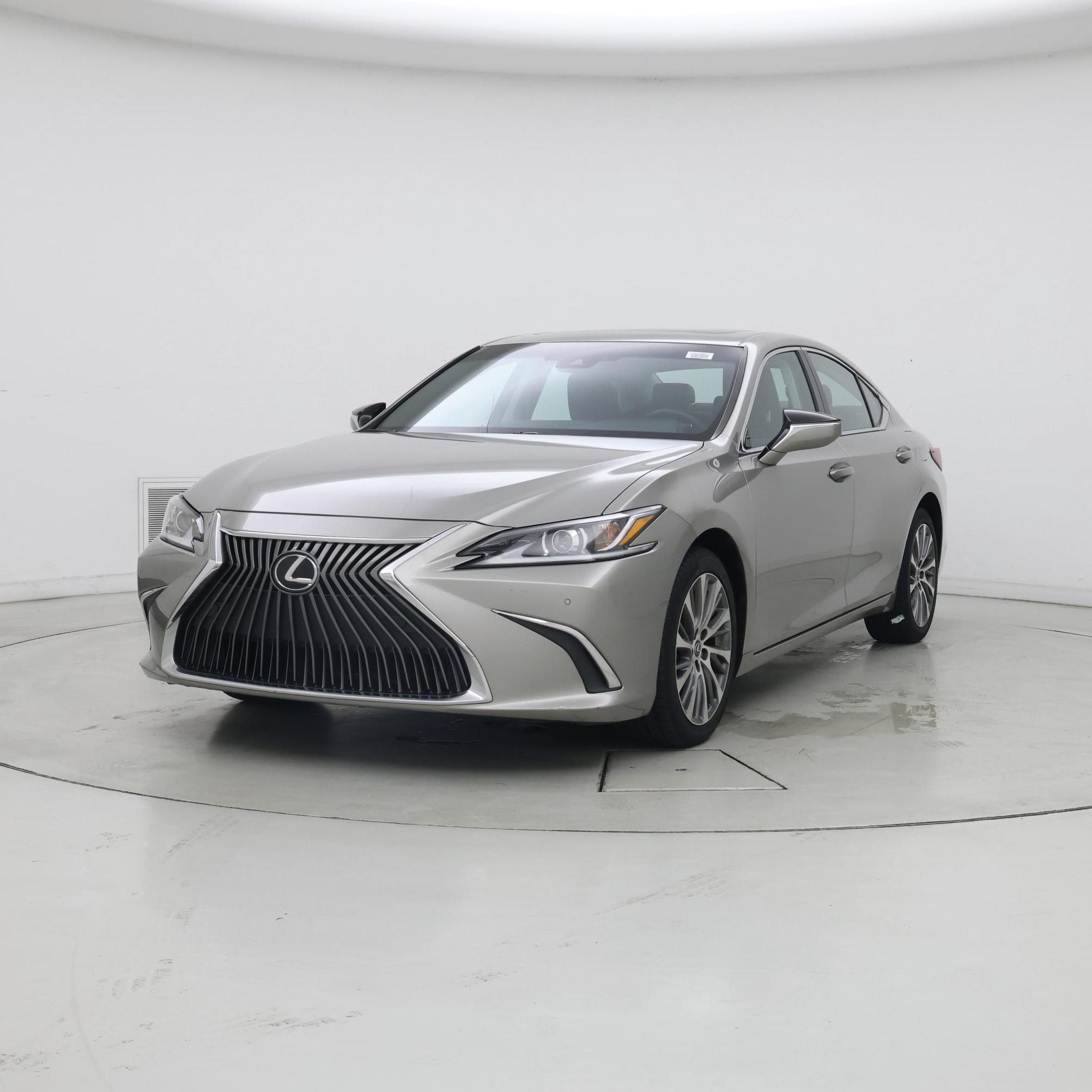 Thumbnail: 2021 Lexus ES - 4