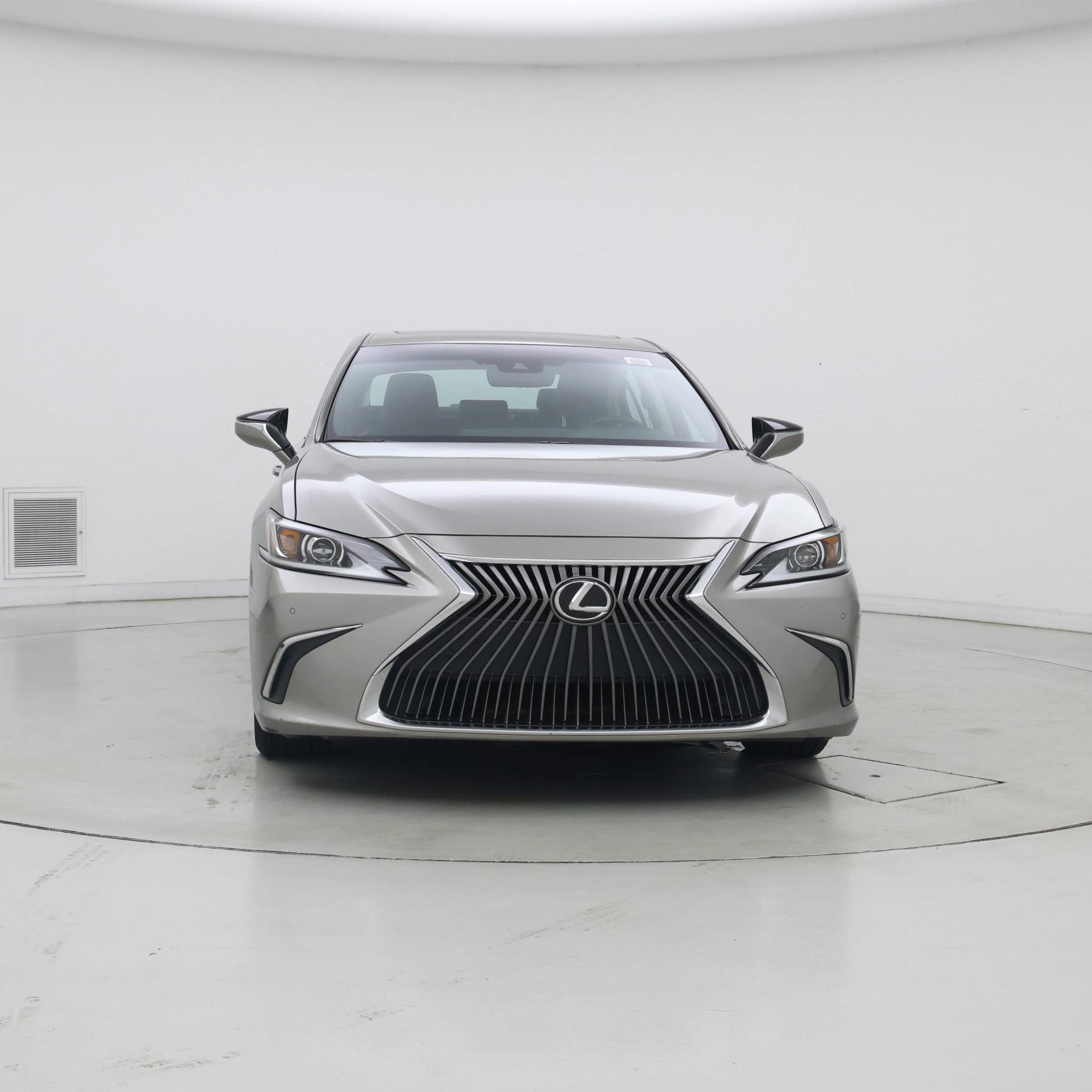 Thumbnail: 2021 Lexus ES - 5
