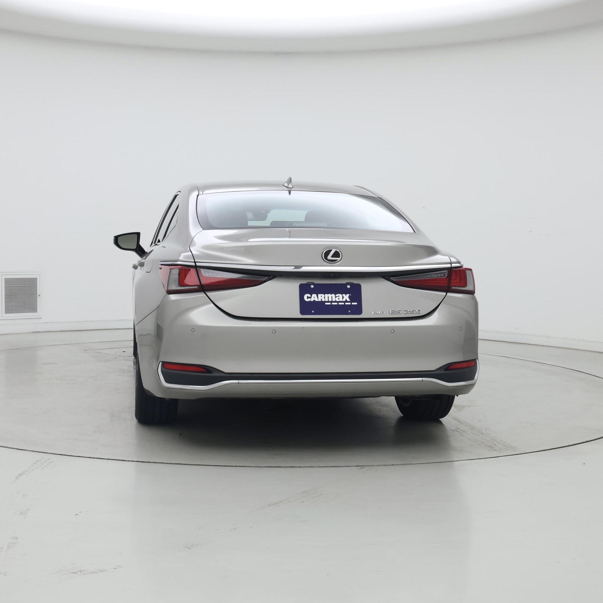 Thumbnail: 2021 Lexus ES - 6