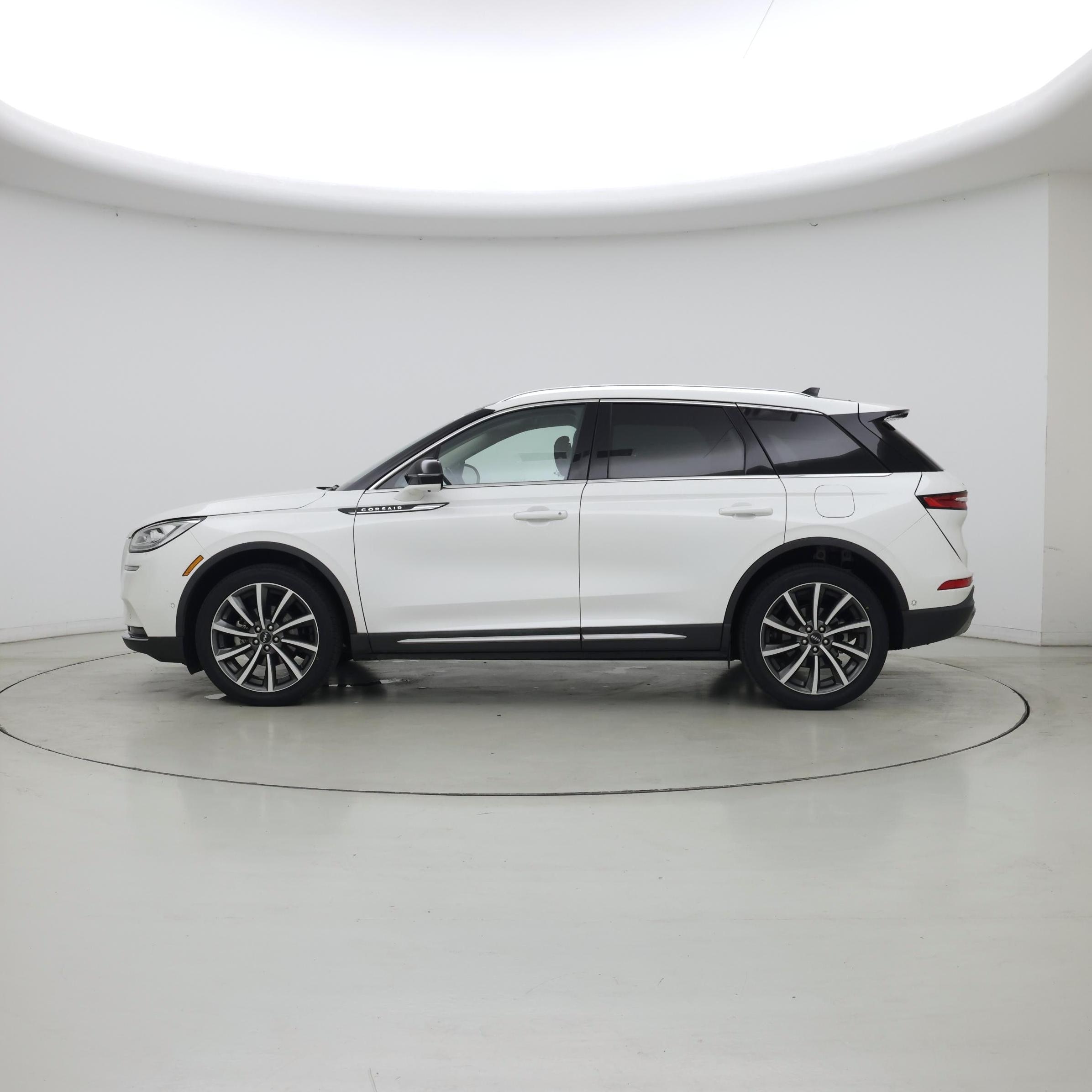 Thumbnail: 2020 Lincoln Corsair - 3