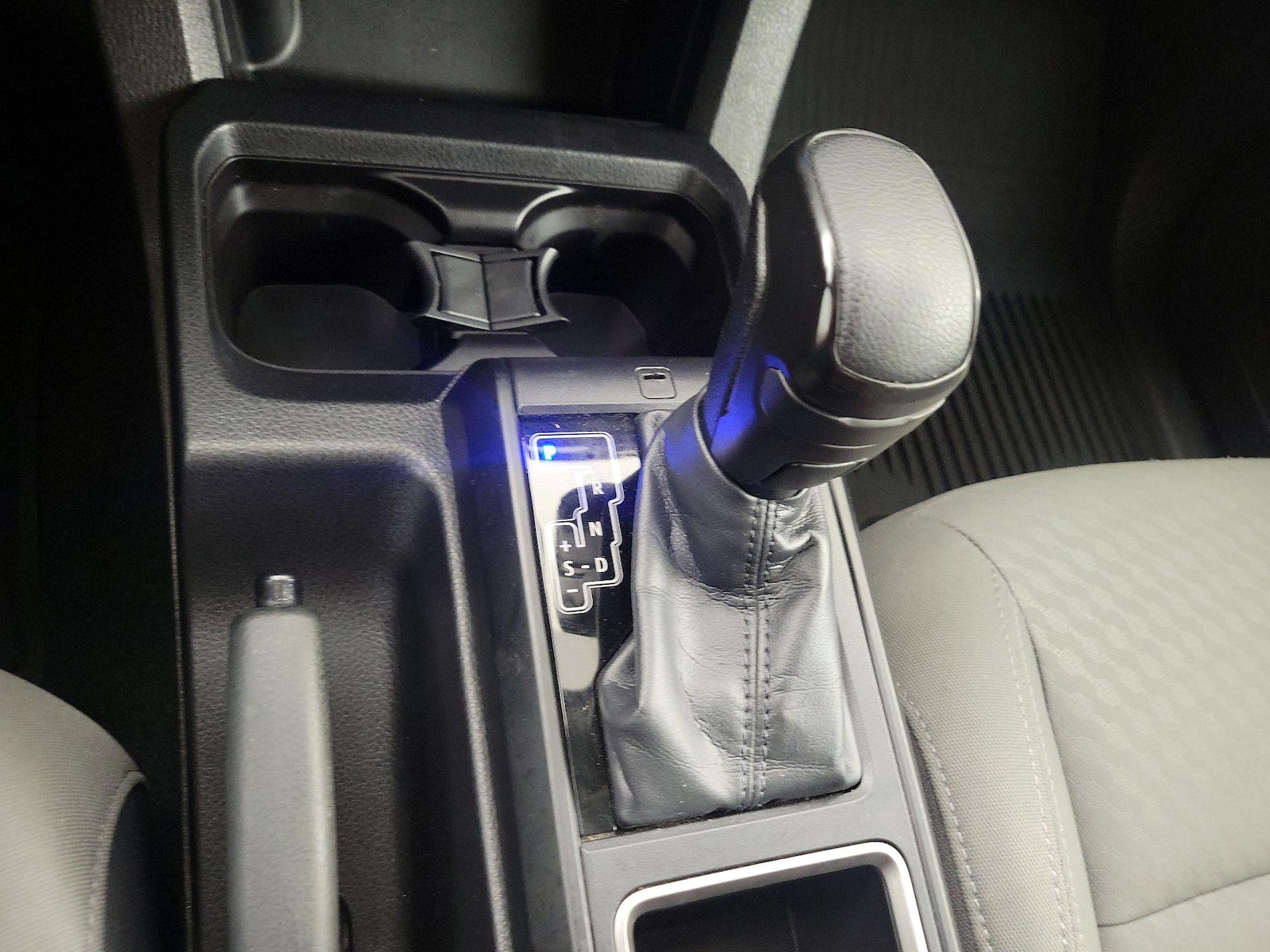 2023 Toyota Tacoma SR - Photo 18
