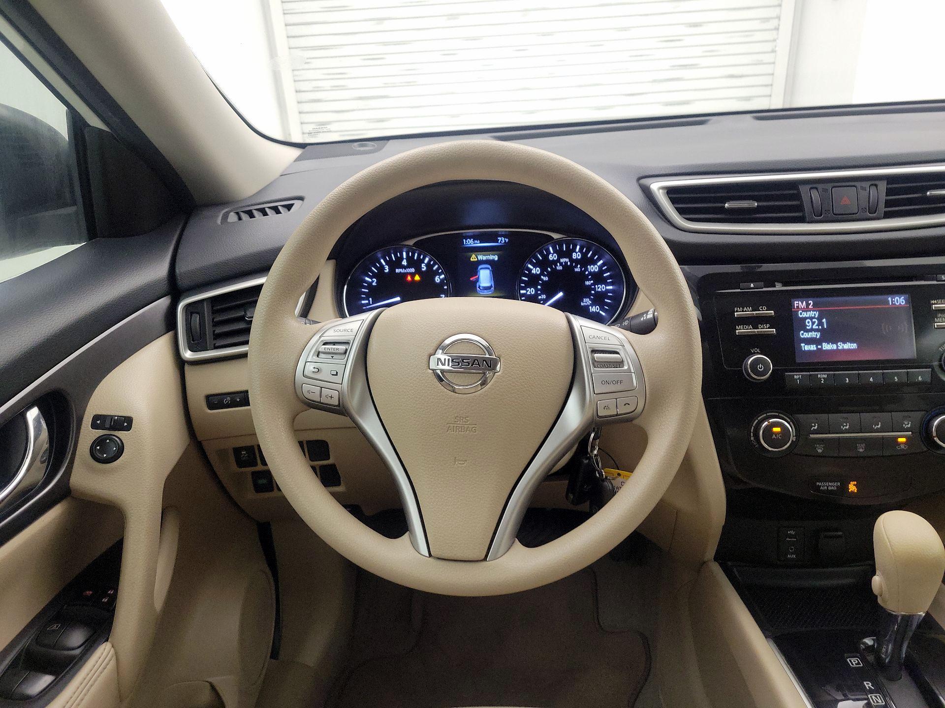 Thumbnail: 2015 Nissan Rogue - 10