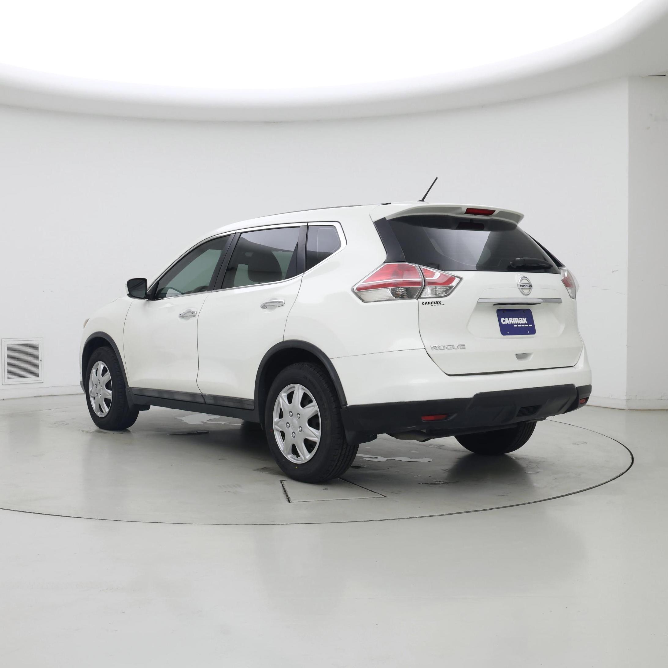 Thumbnail: 2015 Nissan Rogue - 2