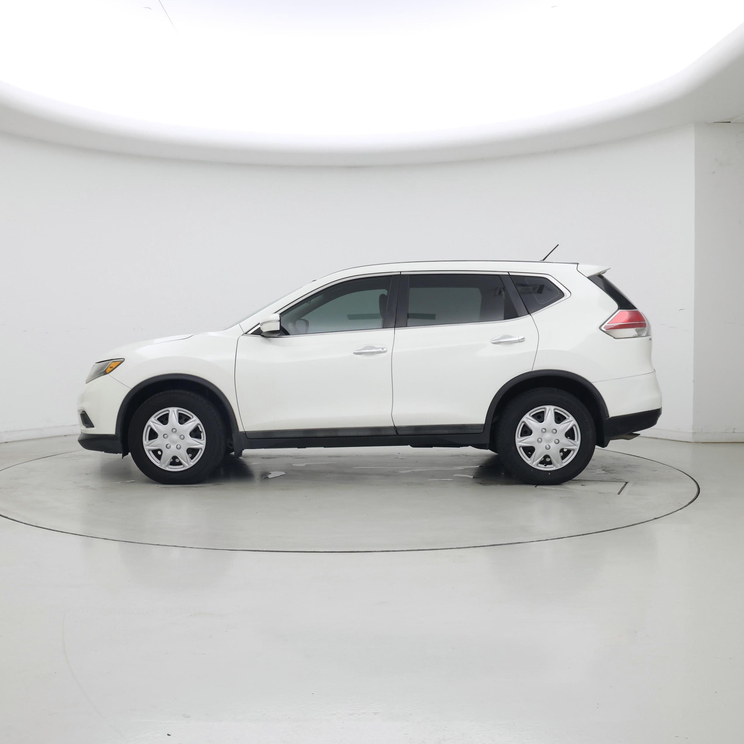 Thumbnail: 2015 Nissan Rogue - 3