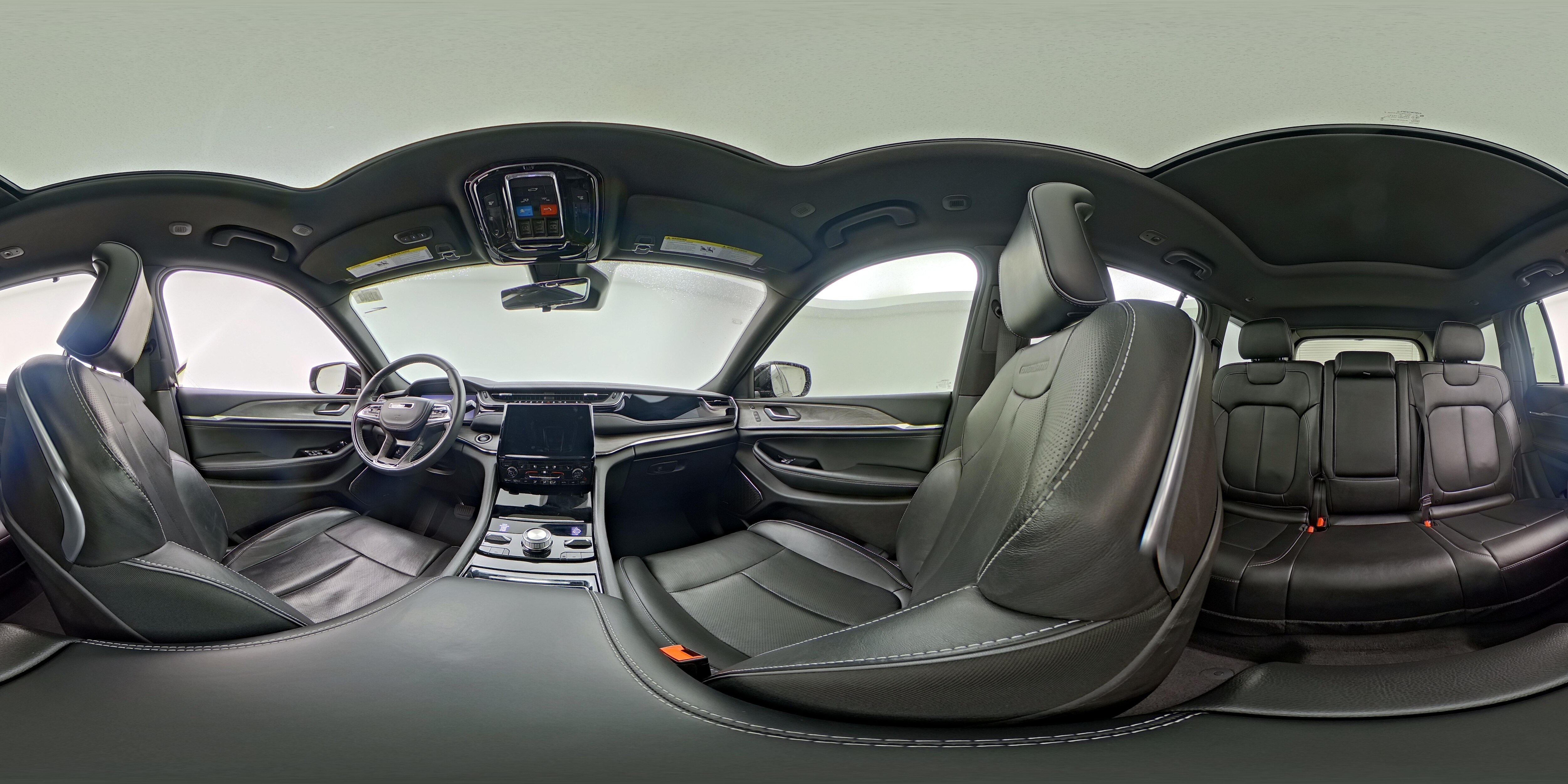 2023 Jeep Grand Cherokee Overland - Photo 26