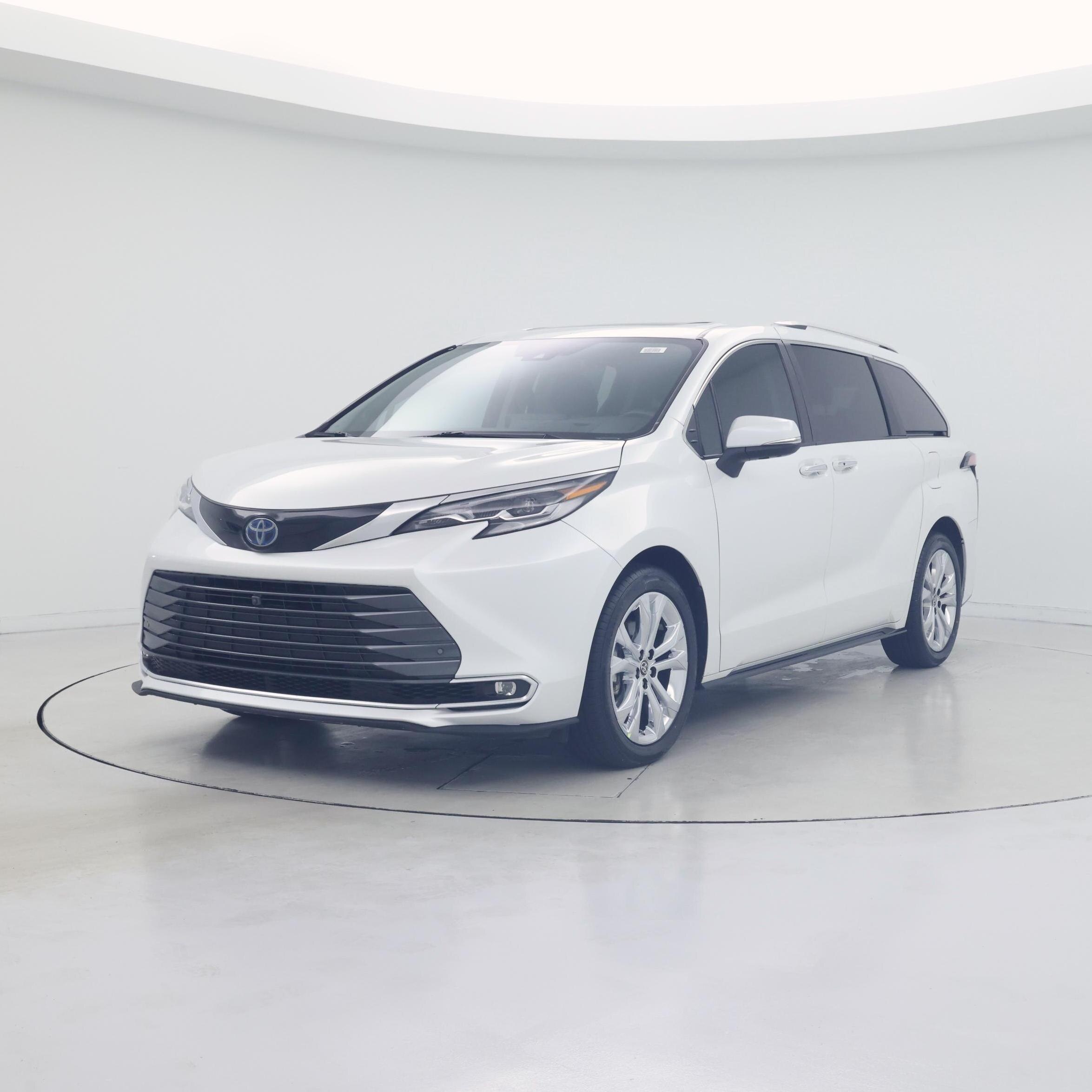 Thumbnail: 2023 Toyota Sienna - 4
