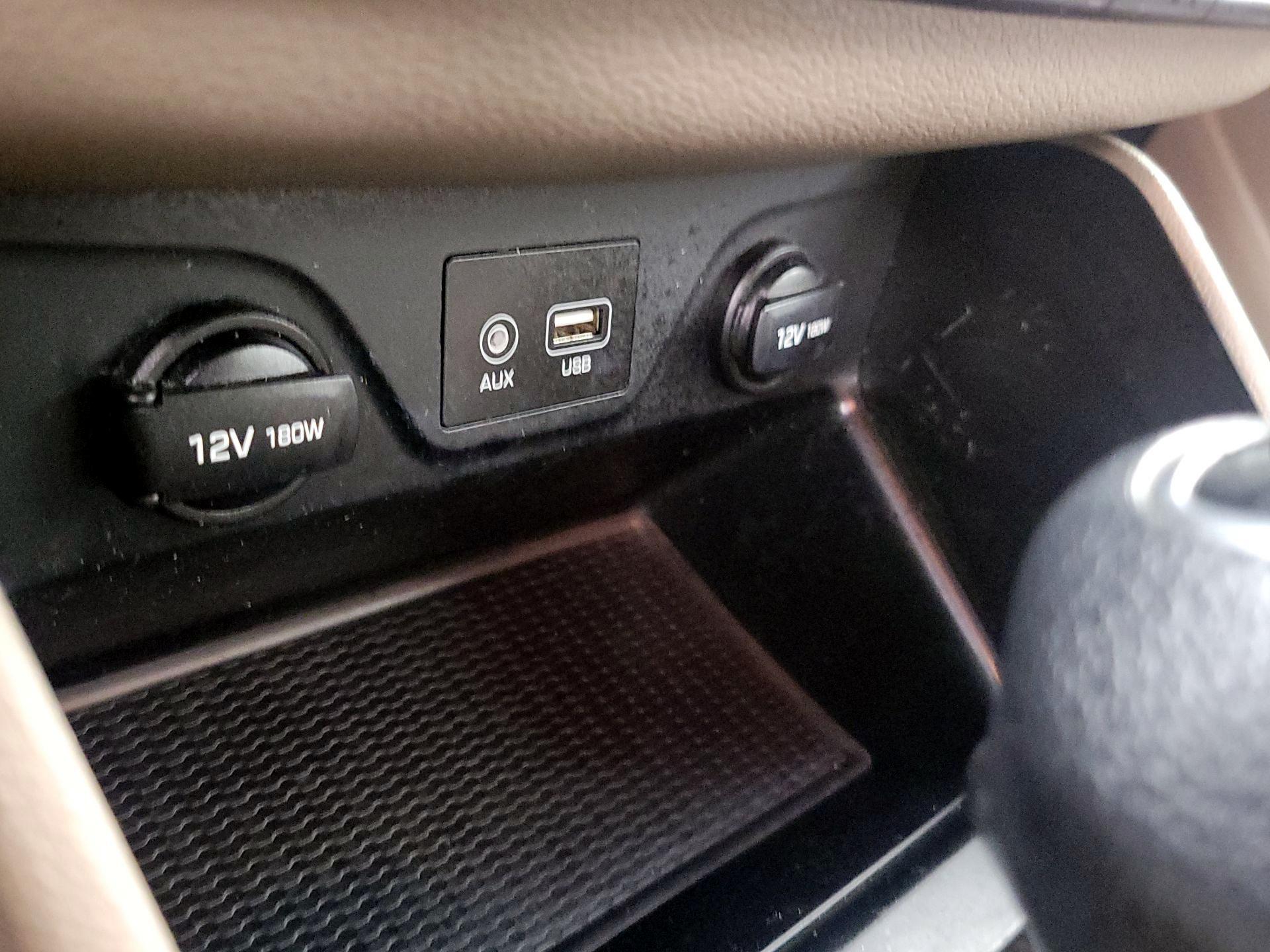 Thumbnail: 2019 Hyundai Tucson - 18