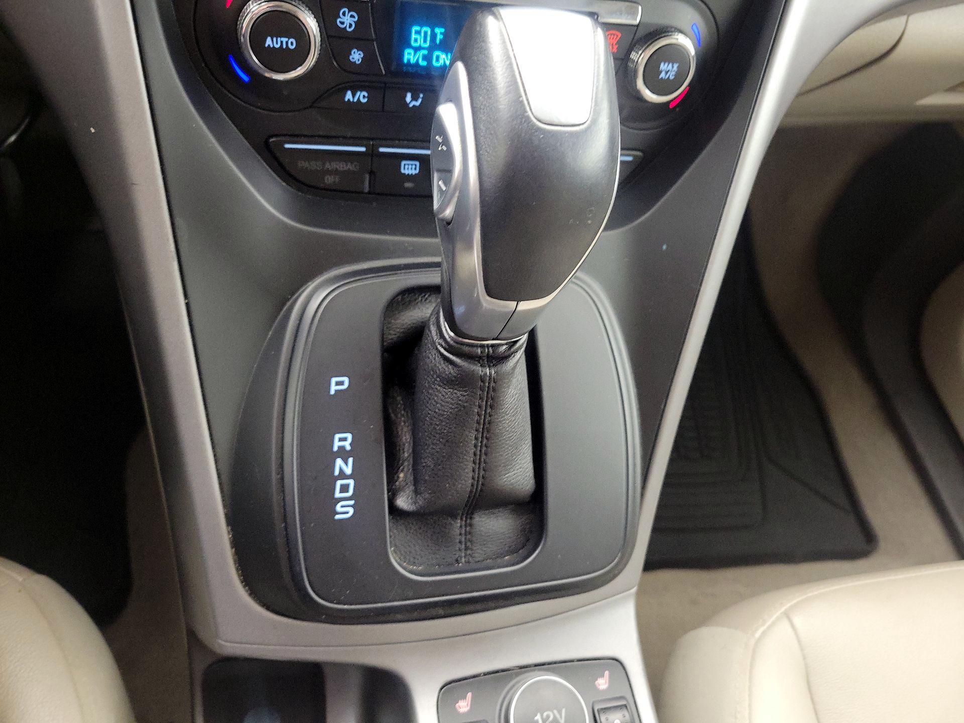Thumbnail: 2014 Ford Escape - 17