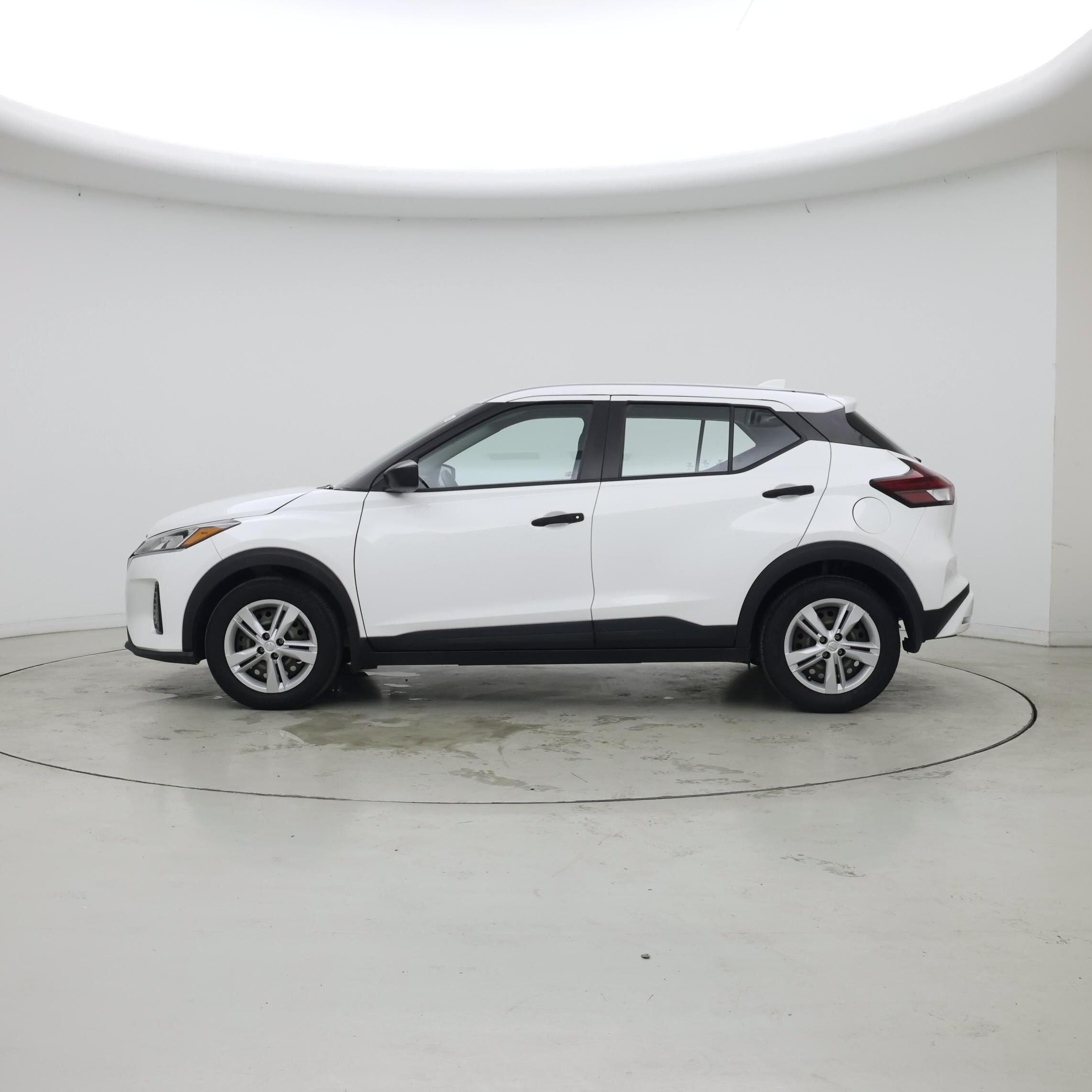 Thumbnail: 2024 Nissan Kicks - 3