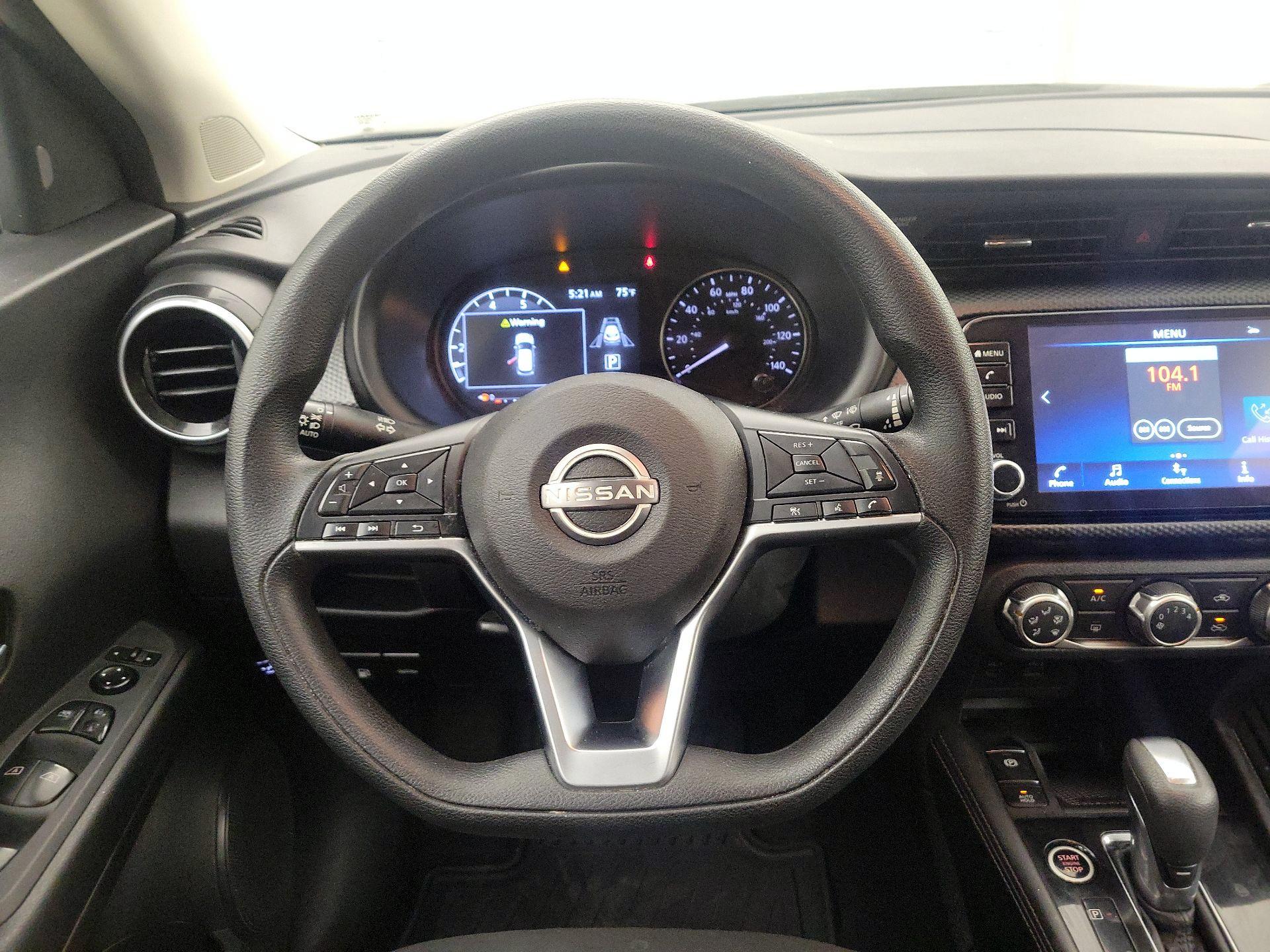 Thumbnail: 2024 Nissan Kicks - 10
