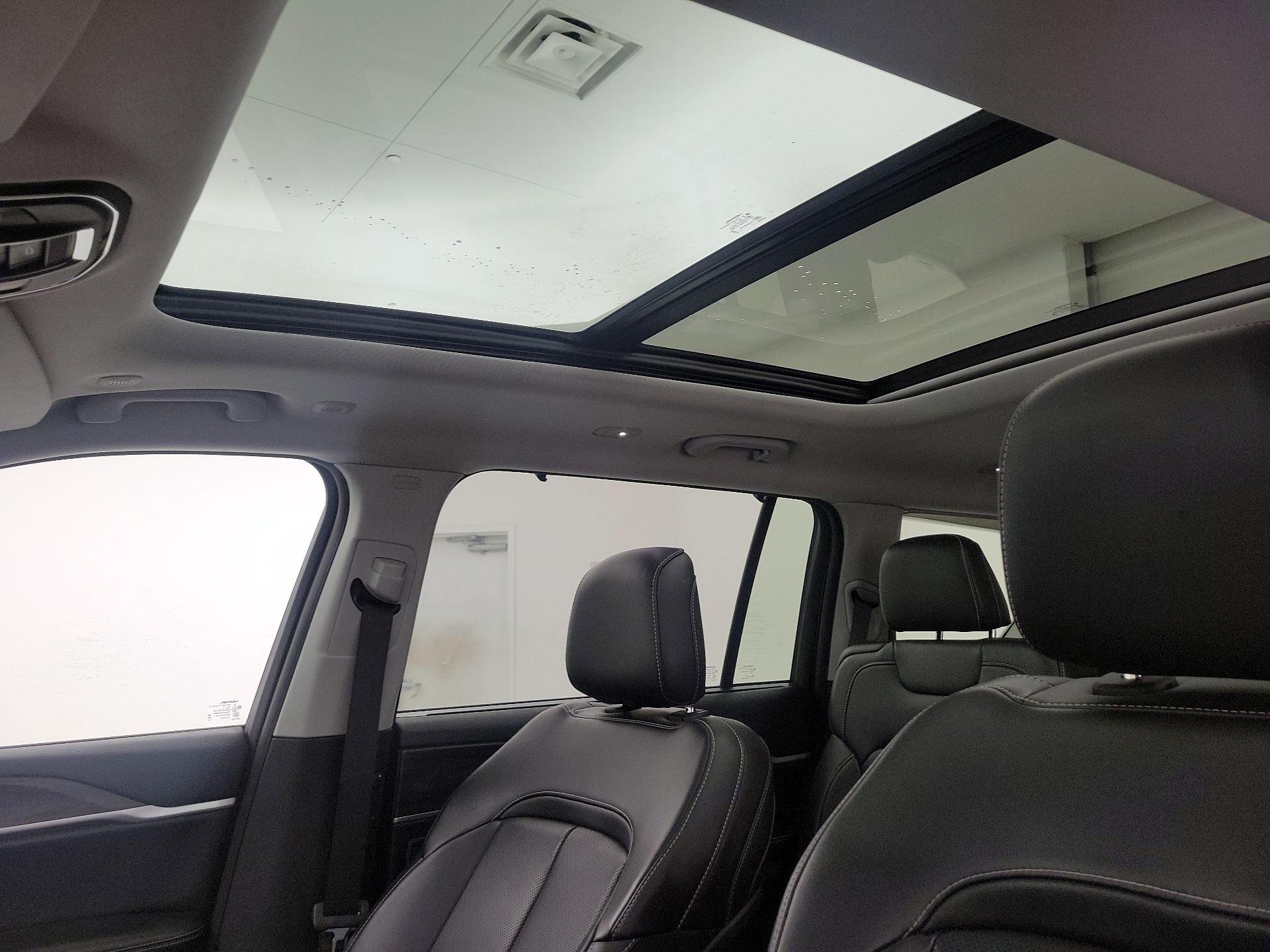 Thumbnail: 2023 Jeep Grand Cherokee L - 20