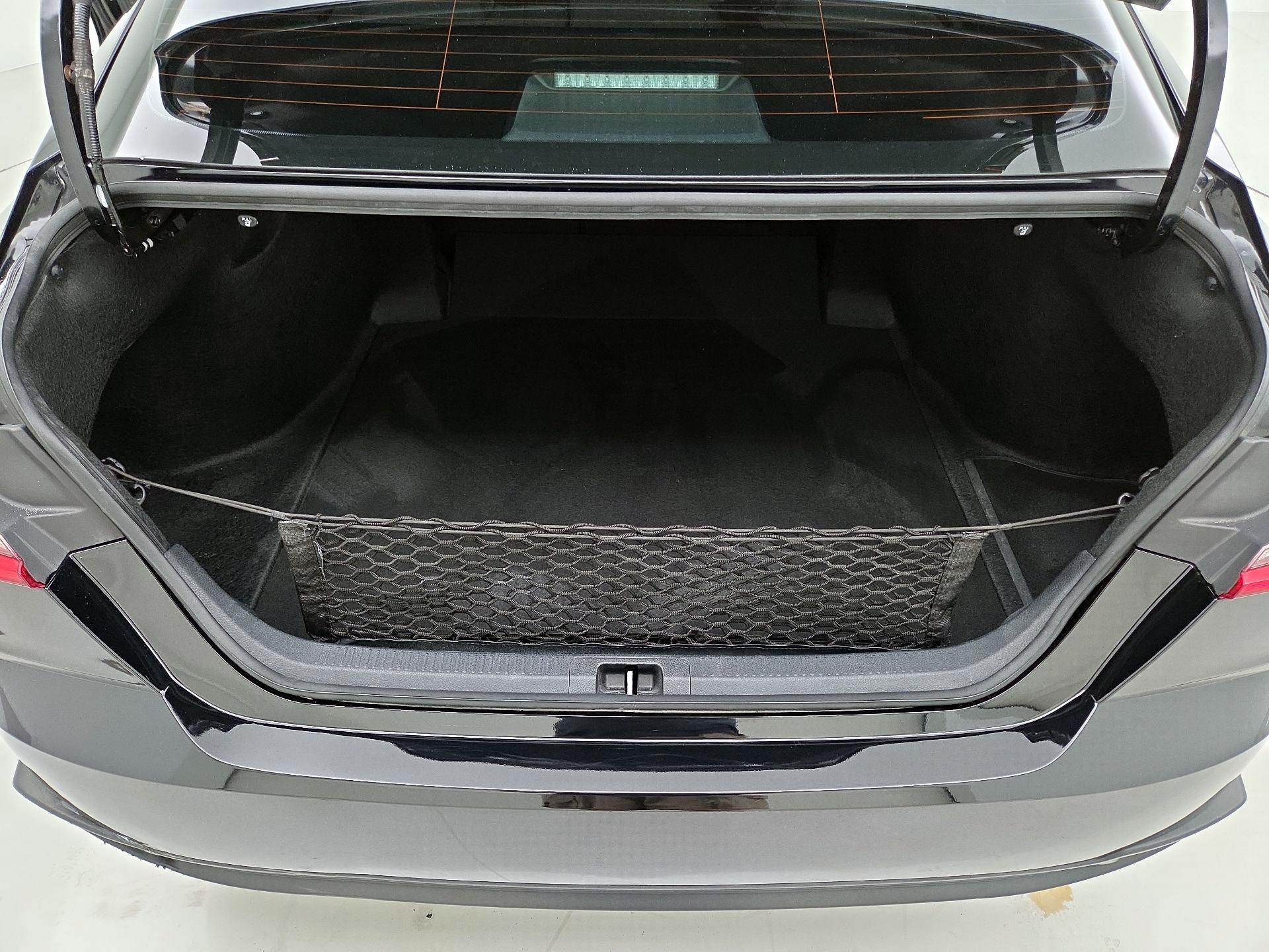 Thumbnail: 2025 Toyota Camry - 20