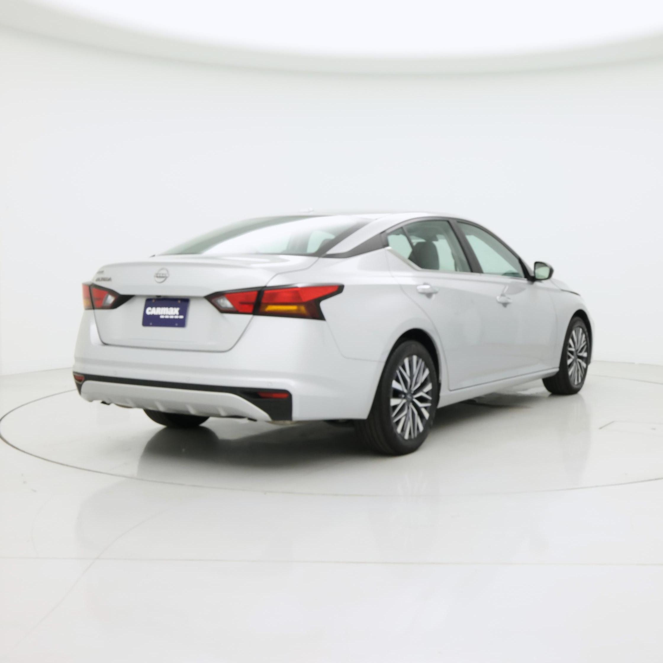 Thumbnail: 2025 Nissan Altima - 8