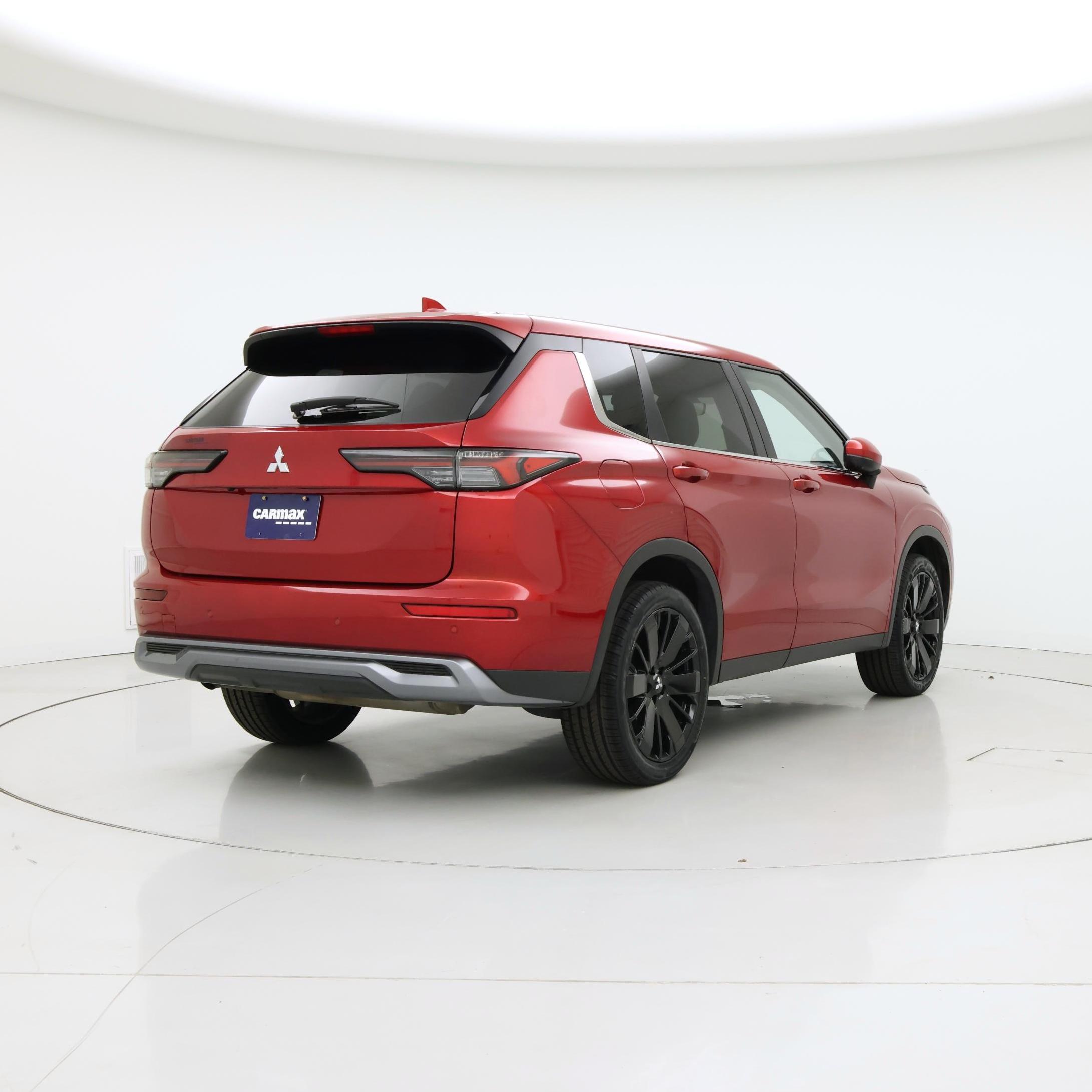 Thumbnail: 2025 Mitsubishi Outlander - 8
