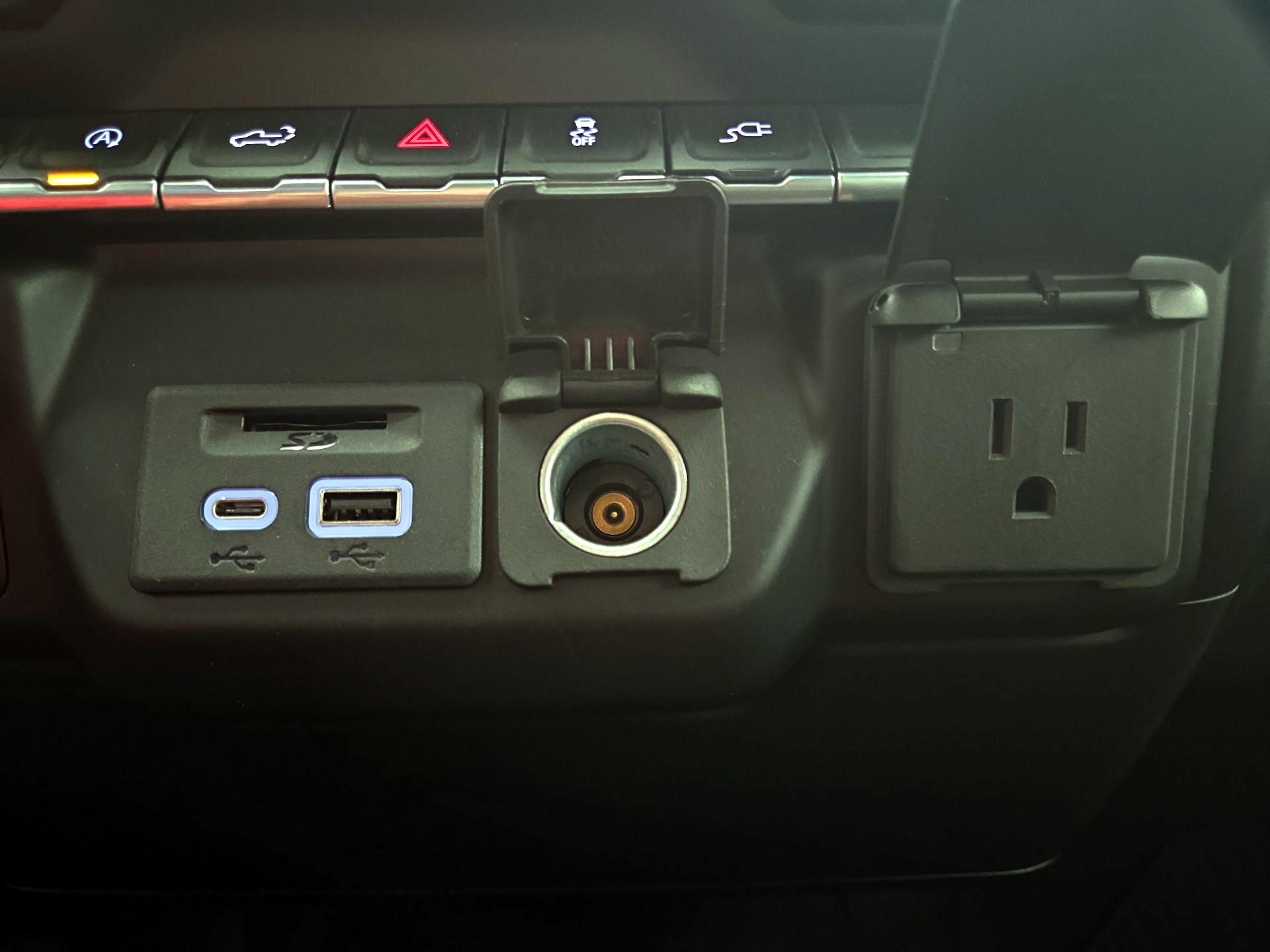 Thumbnail: 2022 Chevrolet Silverado 1500 - 18
