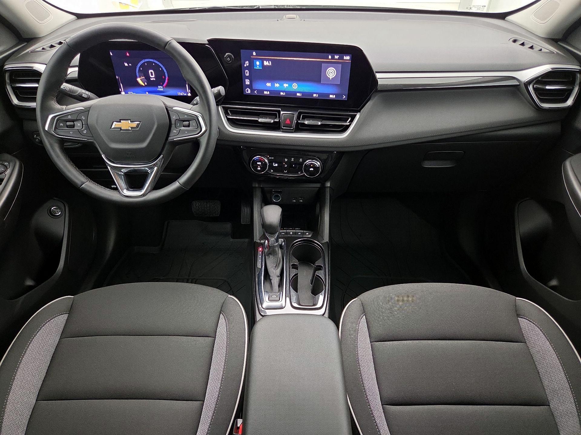 Thumbnail: 2026 Chevrolet TrailBlazer - 9