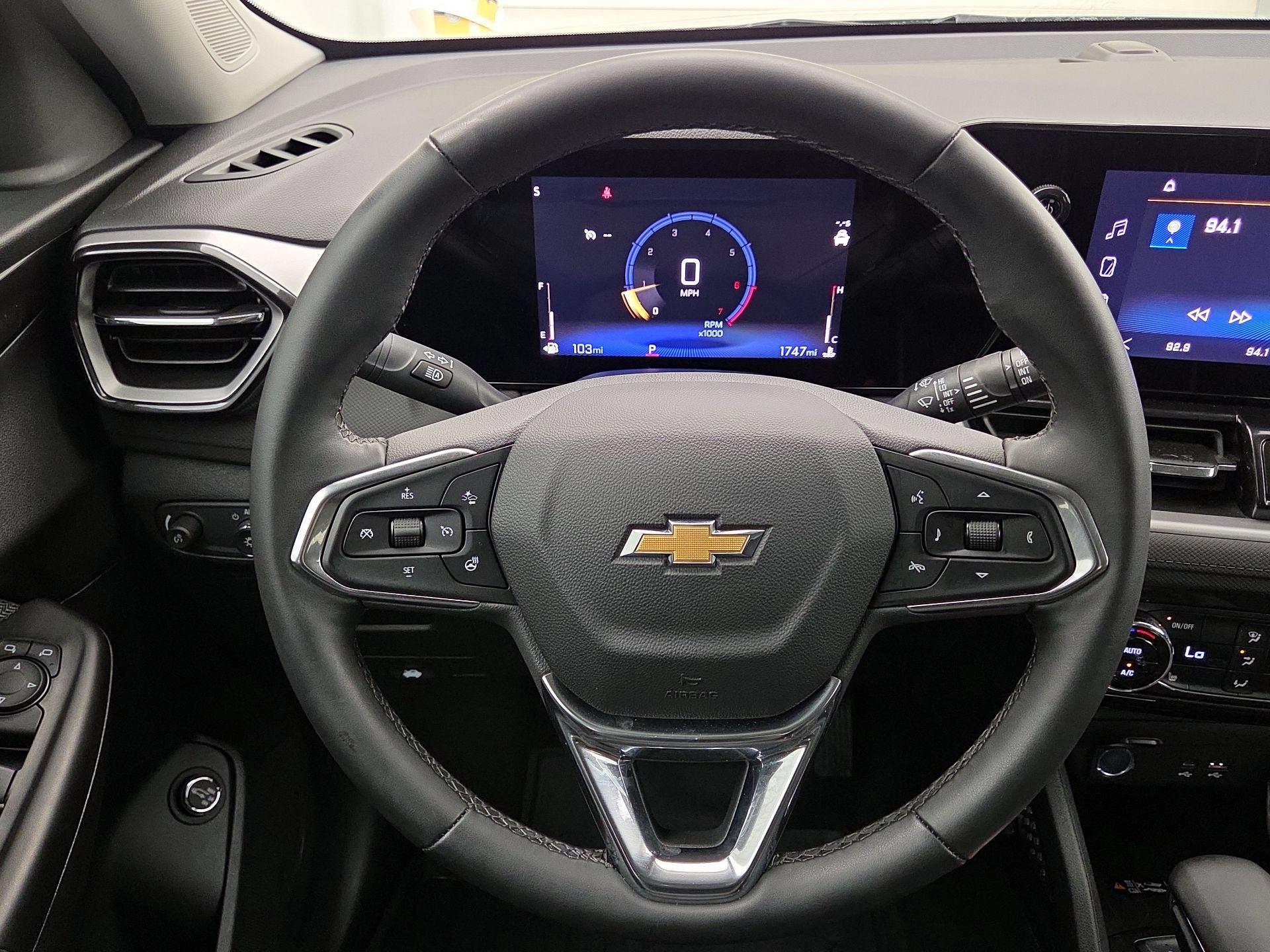 Thumbnail: 2026 Chevrolet TrailBlazer - 10