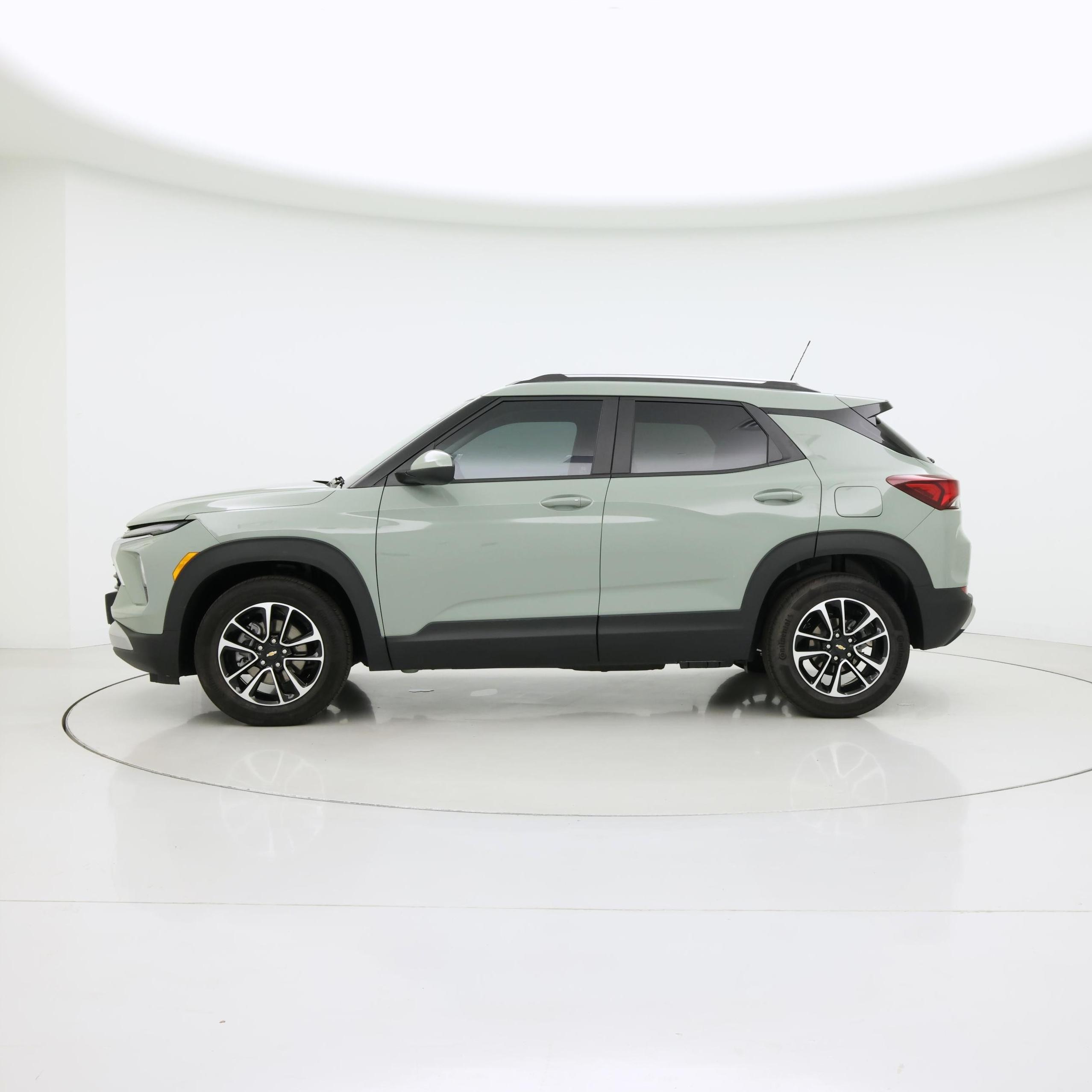 Thumbnail: 2026 Chevrolet TrailBlazer - 3