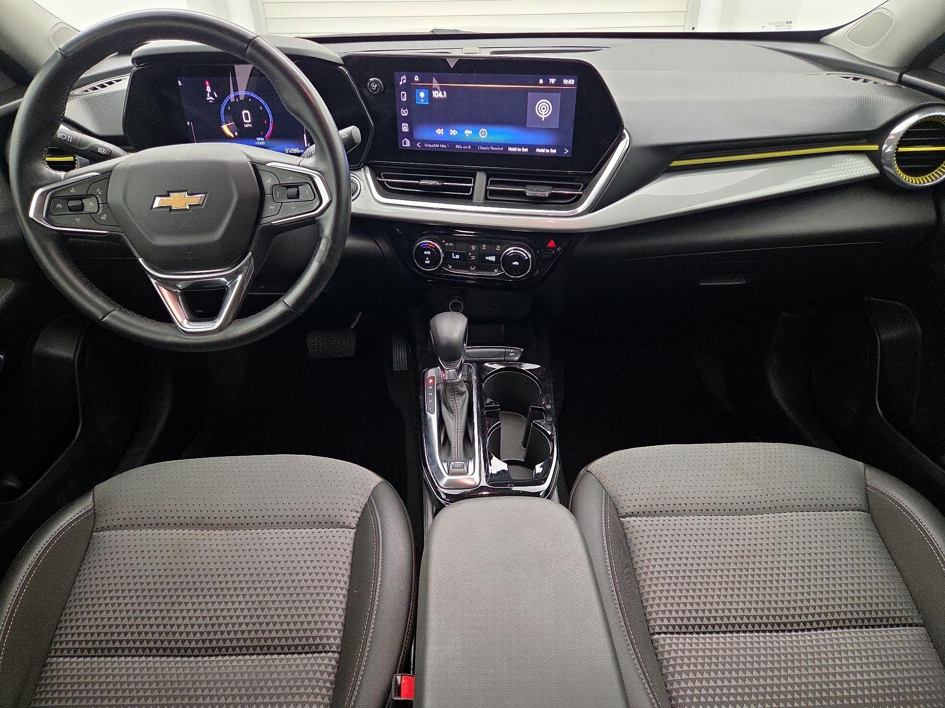 Thumbnail: 2024 Chevrolet Trax - 9