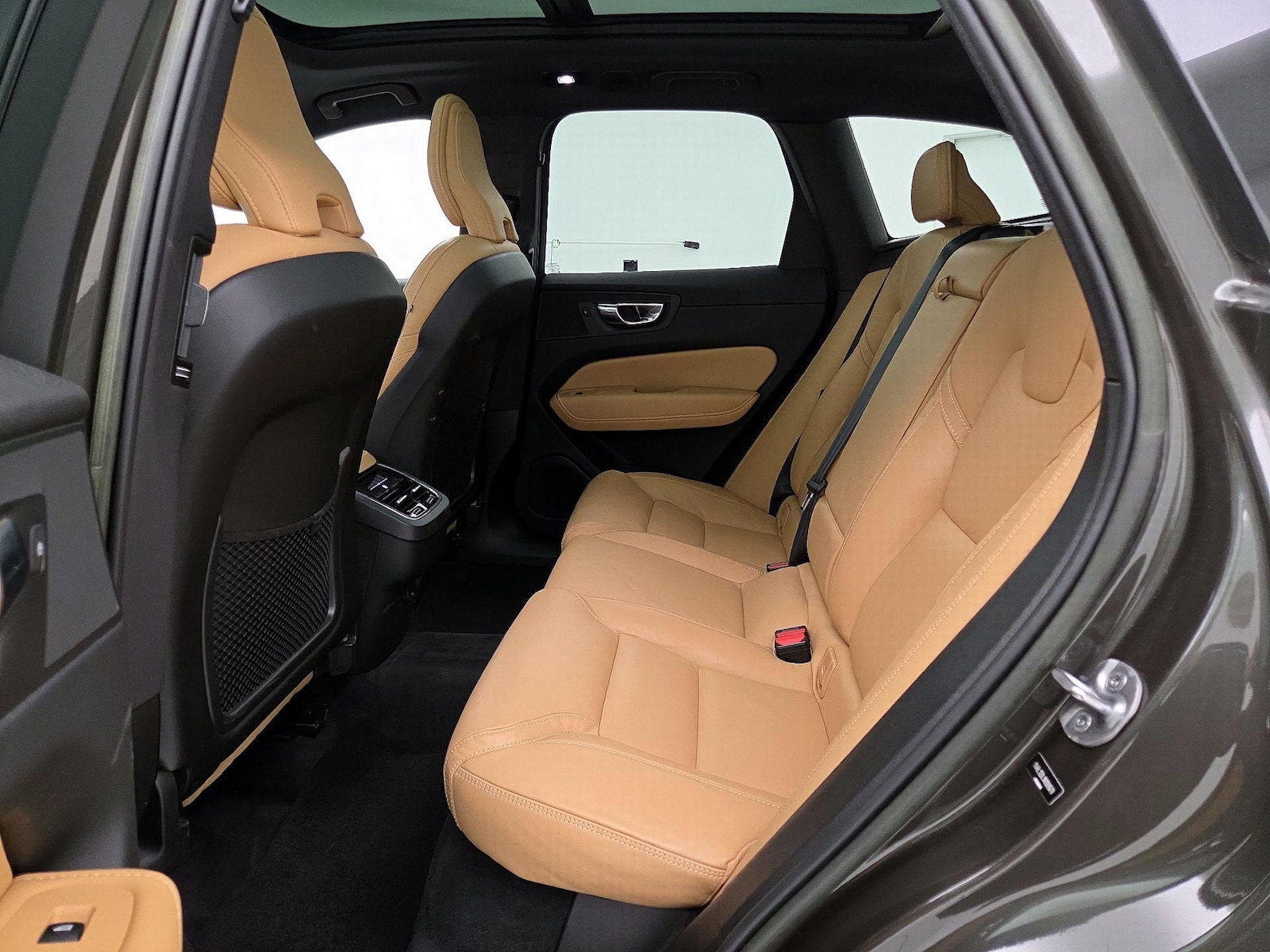 2022 Volvo XC60 Inscription - Photo 22
