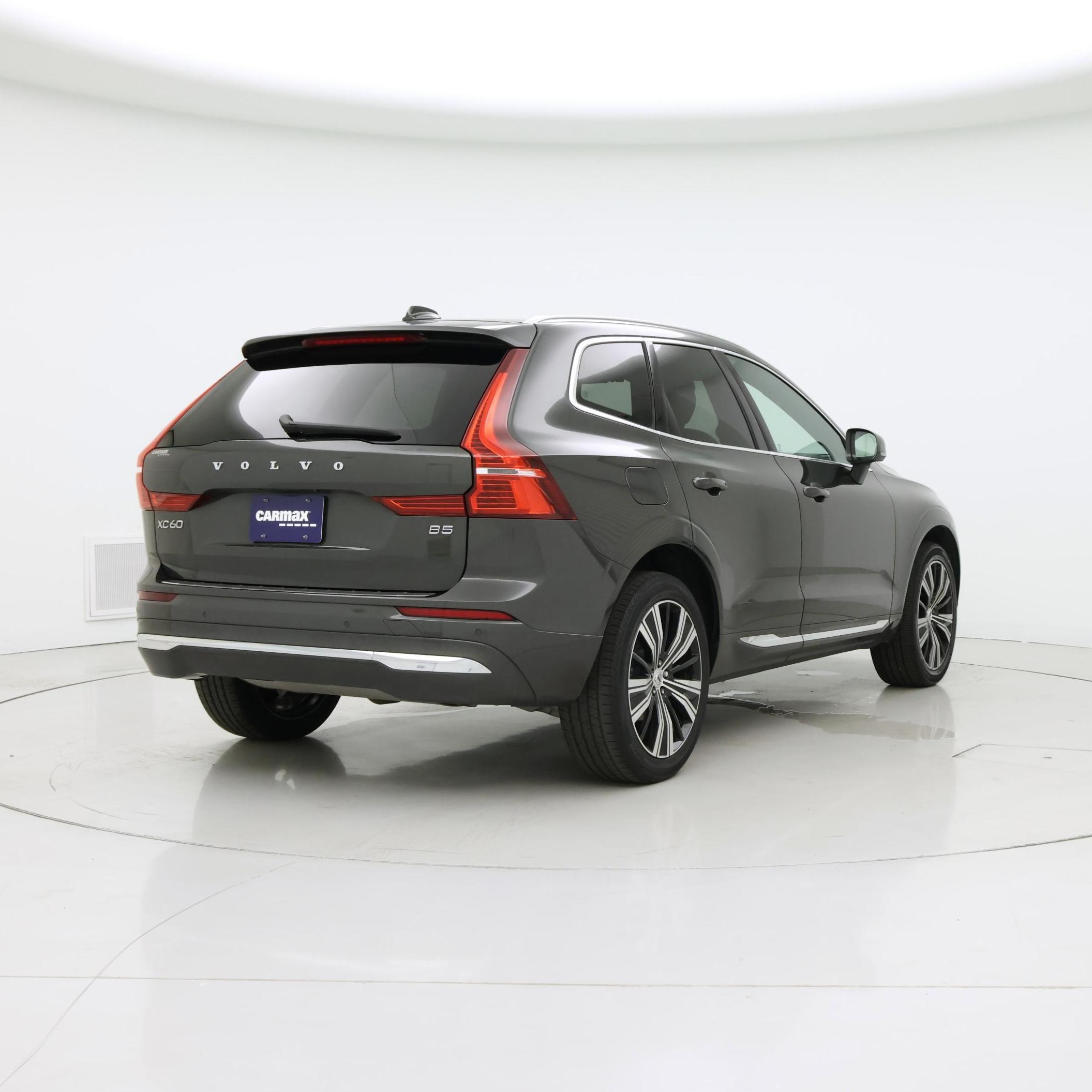 Thumbnail: 2022 Volvo XC60 - 8