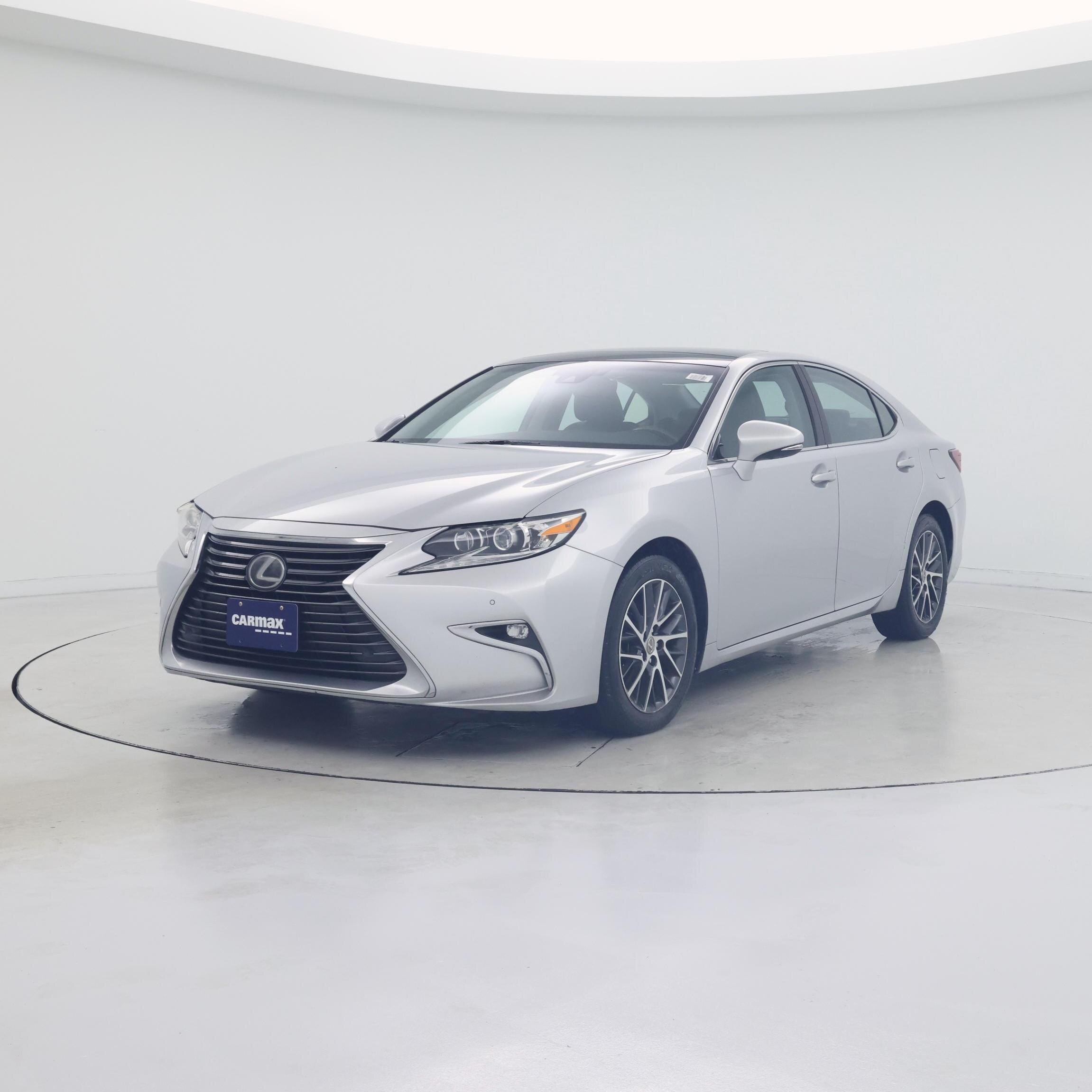 Thumbnail: 2017 Lexus ES - 4