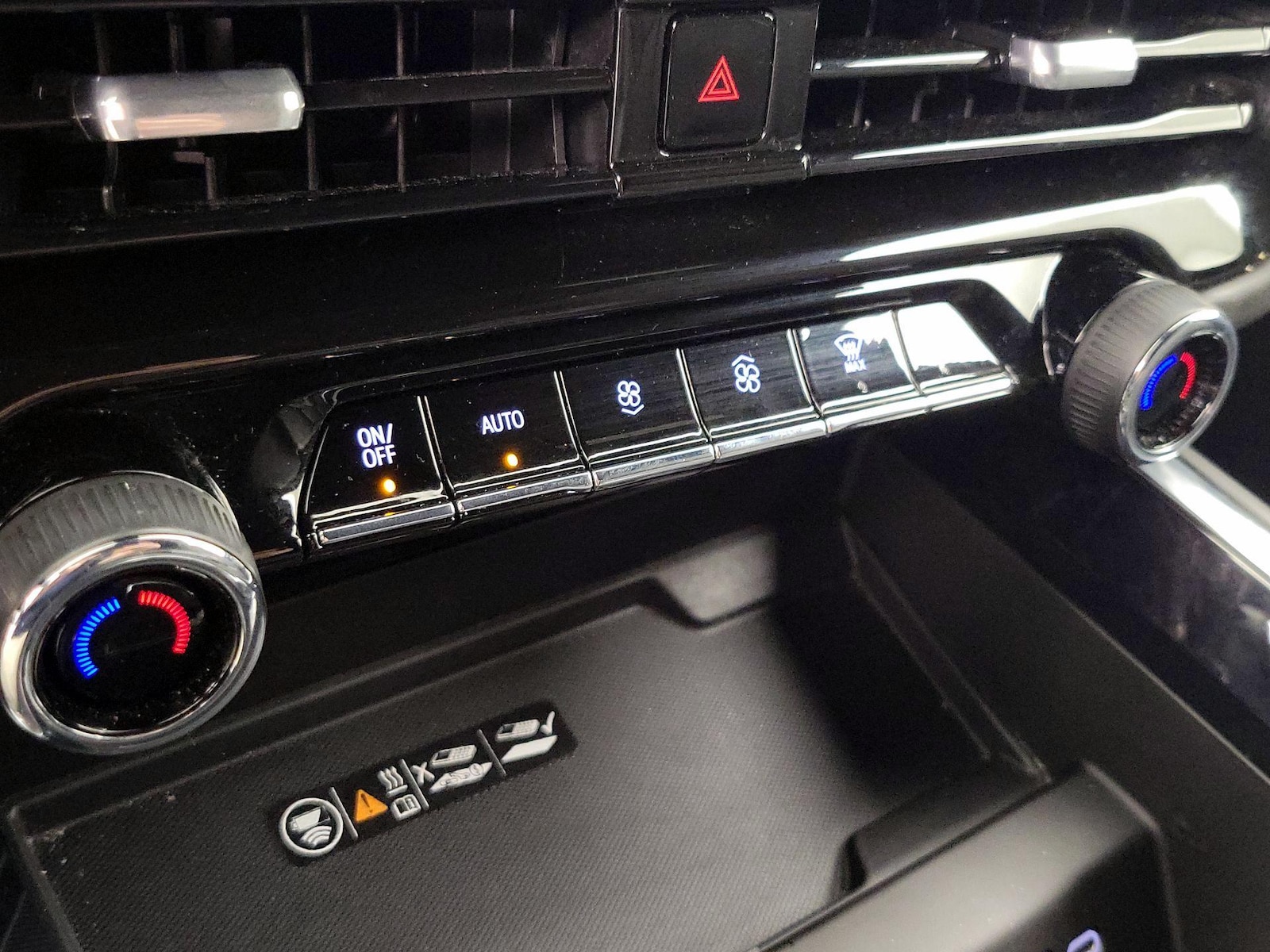 2025 Chevrolet Tahoe LT - Photo 18