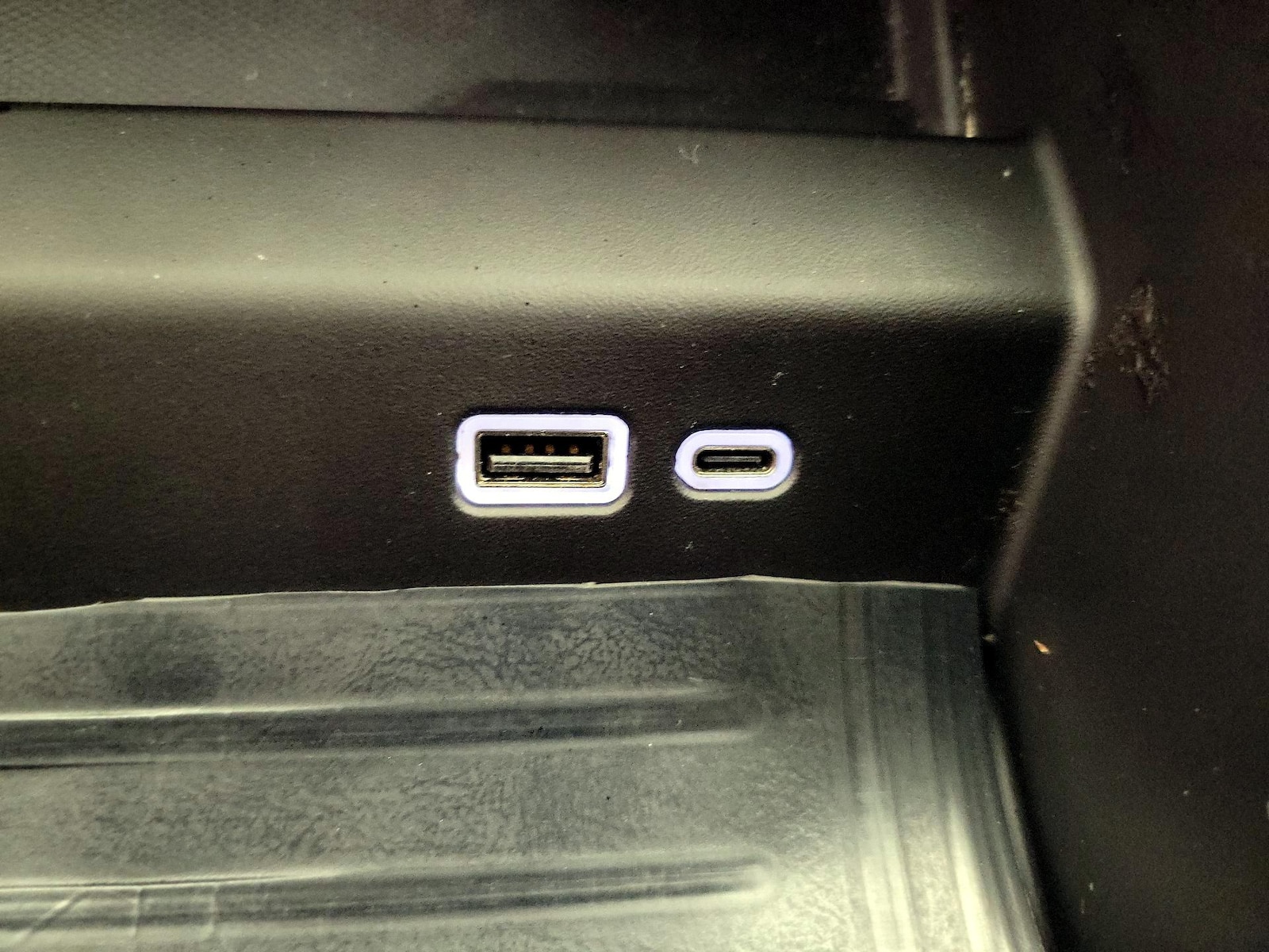 2025 Chevrolet Tahoe LT - Photo 20