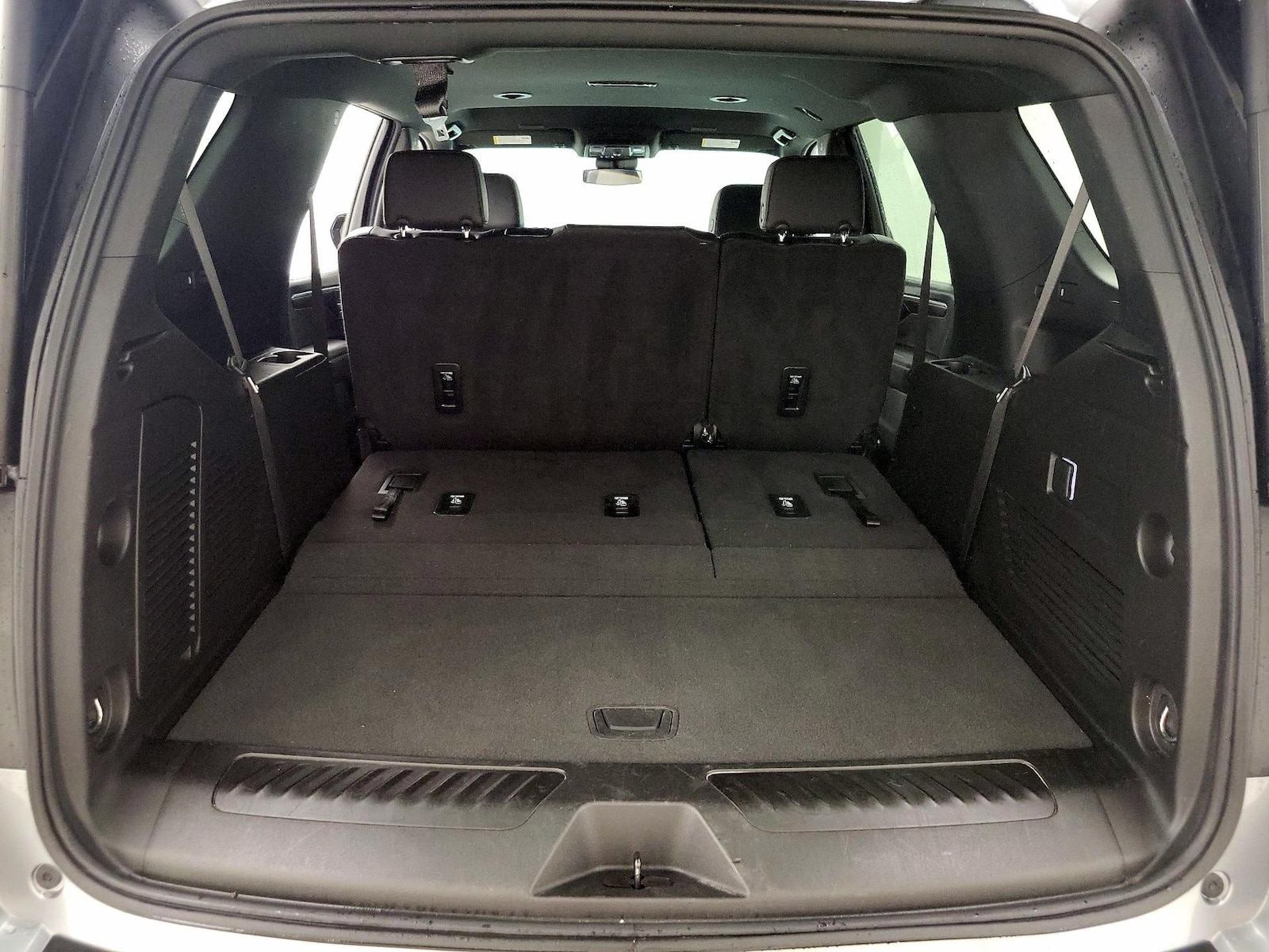 2025 Chevrolet Tahoe LT - Photo 24