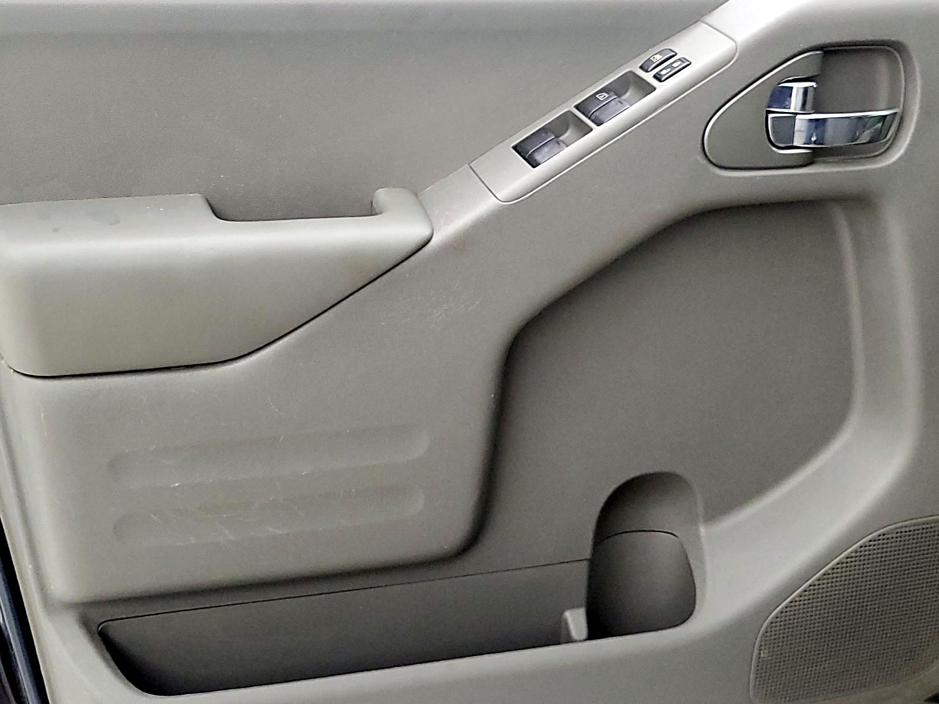 Thumbnail: 2016 Nissan Frontier - 12
