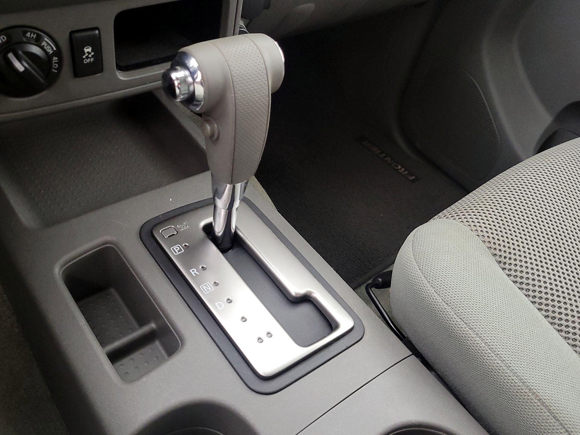 Thumbnail: 2016 Nissan Frontier - 16