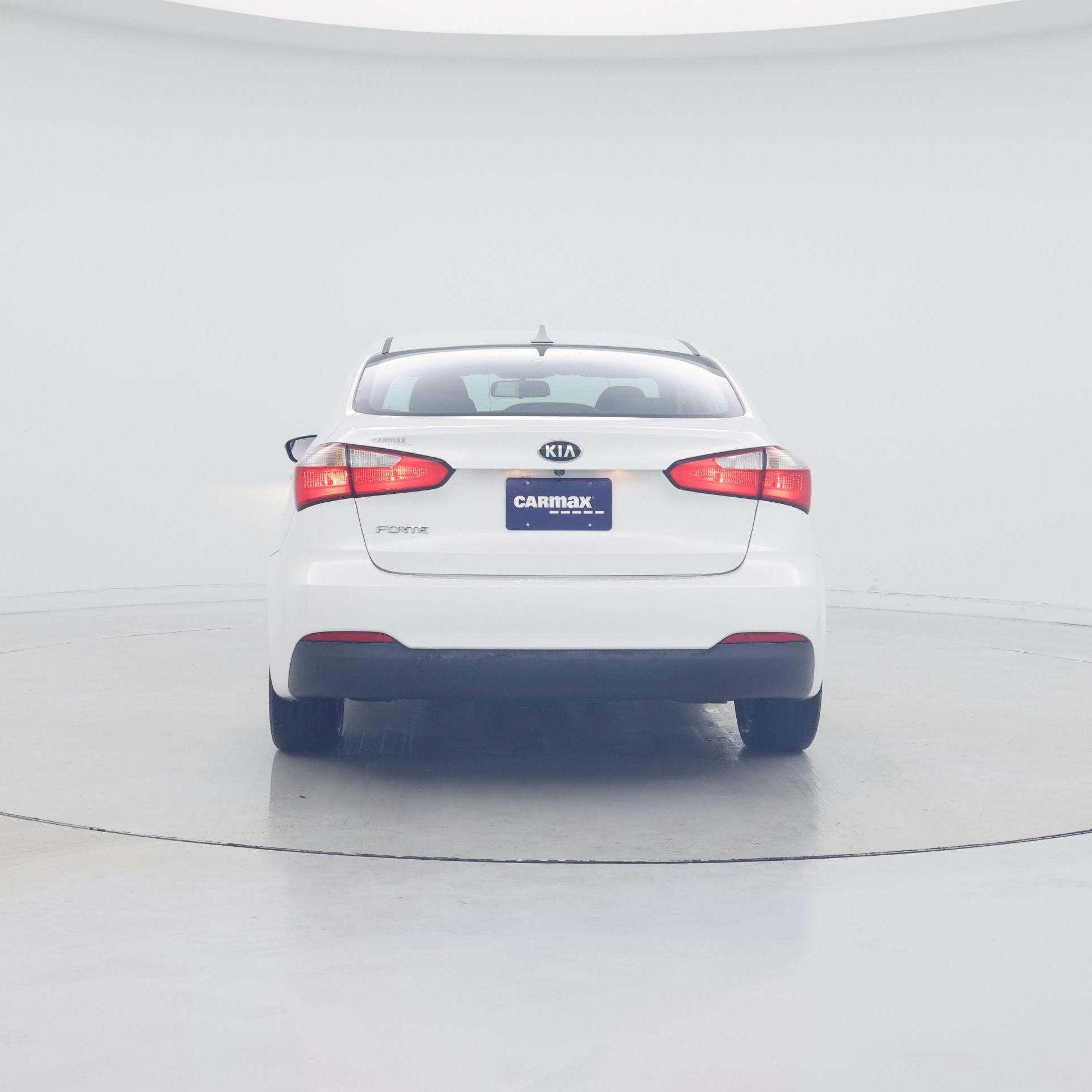 Thumbnail: 2016 Kia Forte - 6