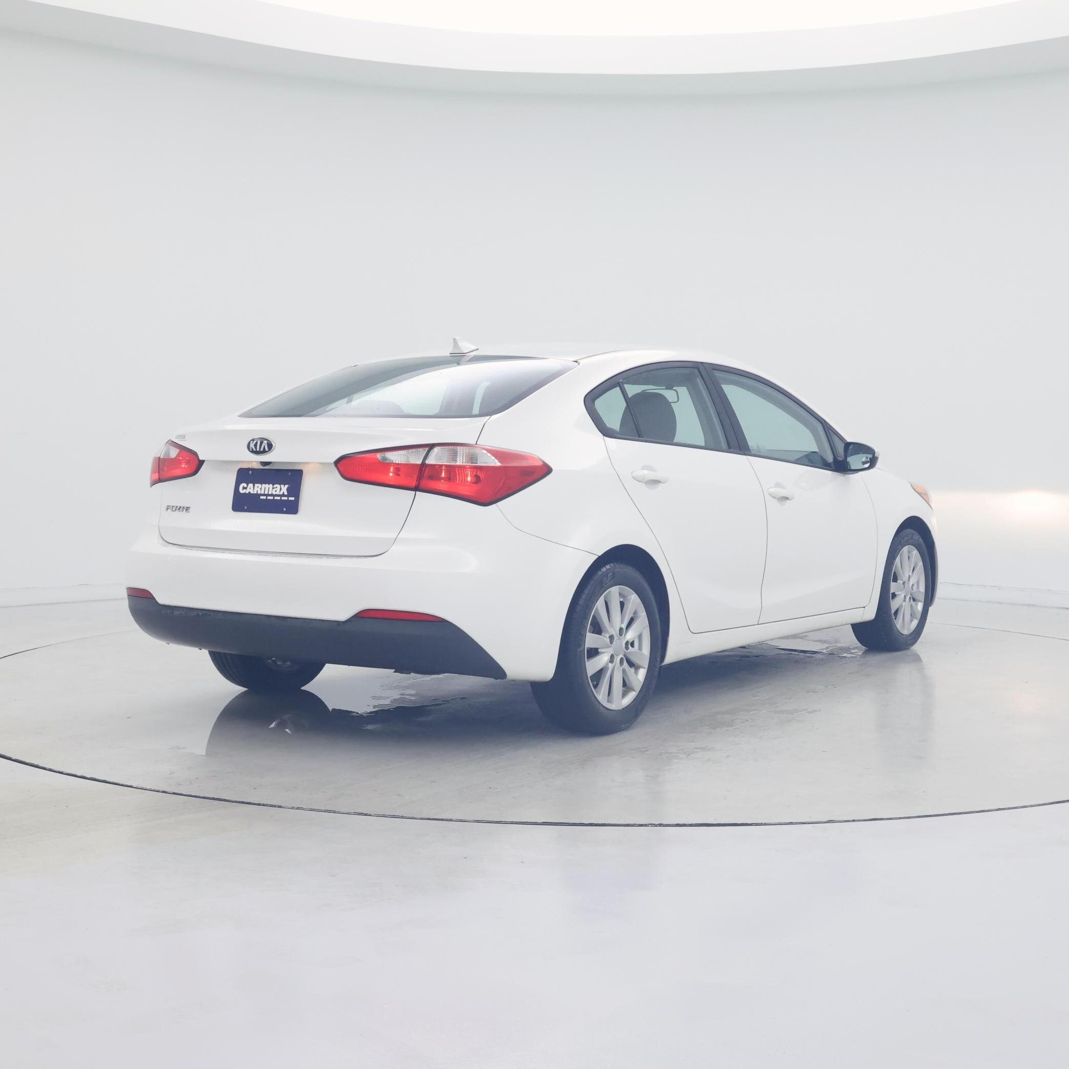 Thumbnail: 2016 Kia Forte - 8