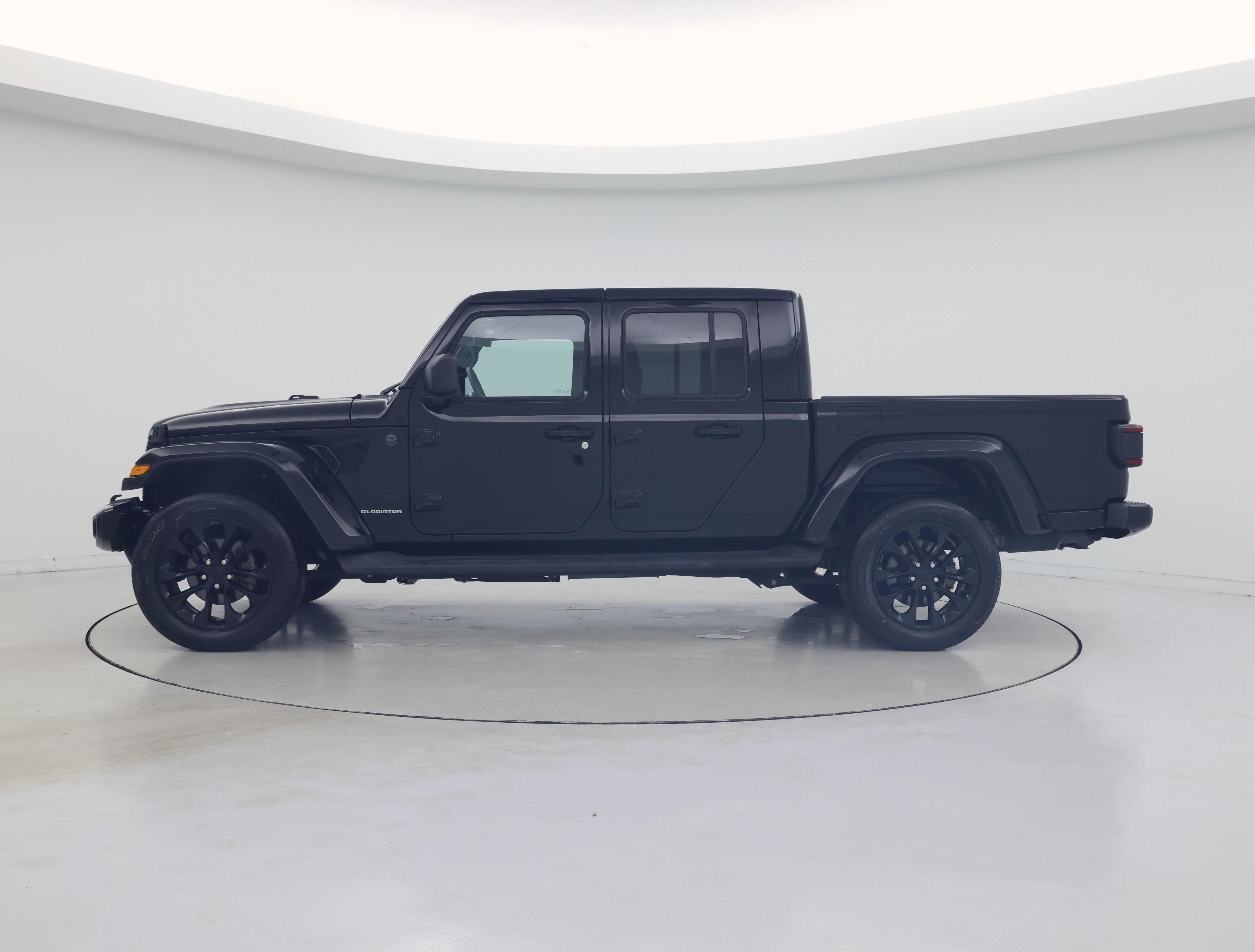 Thumbnail: 2021 Jeep Gladiator - 3