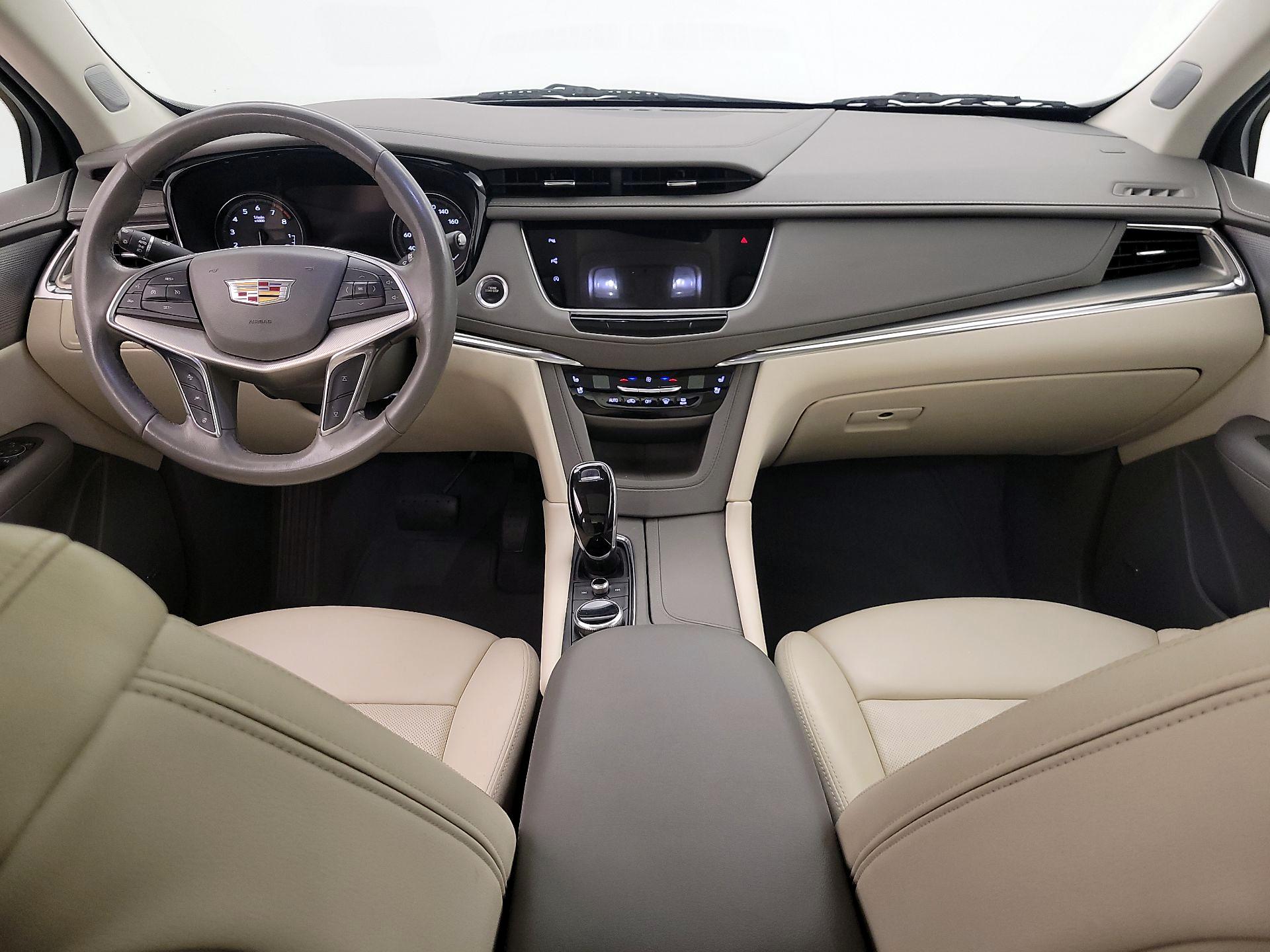 Thumbnail: 2021 Cadillac XT5 - 9