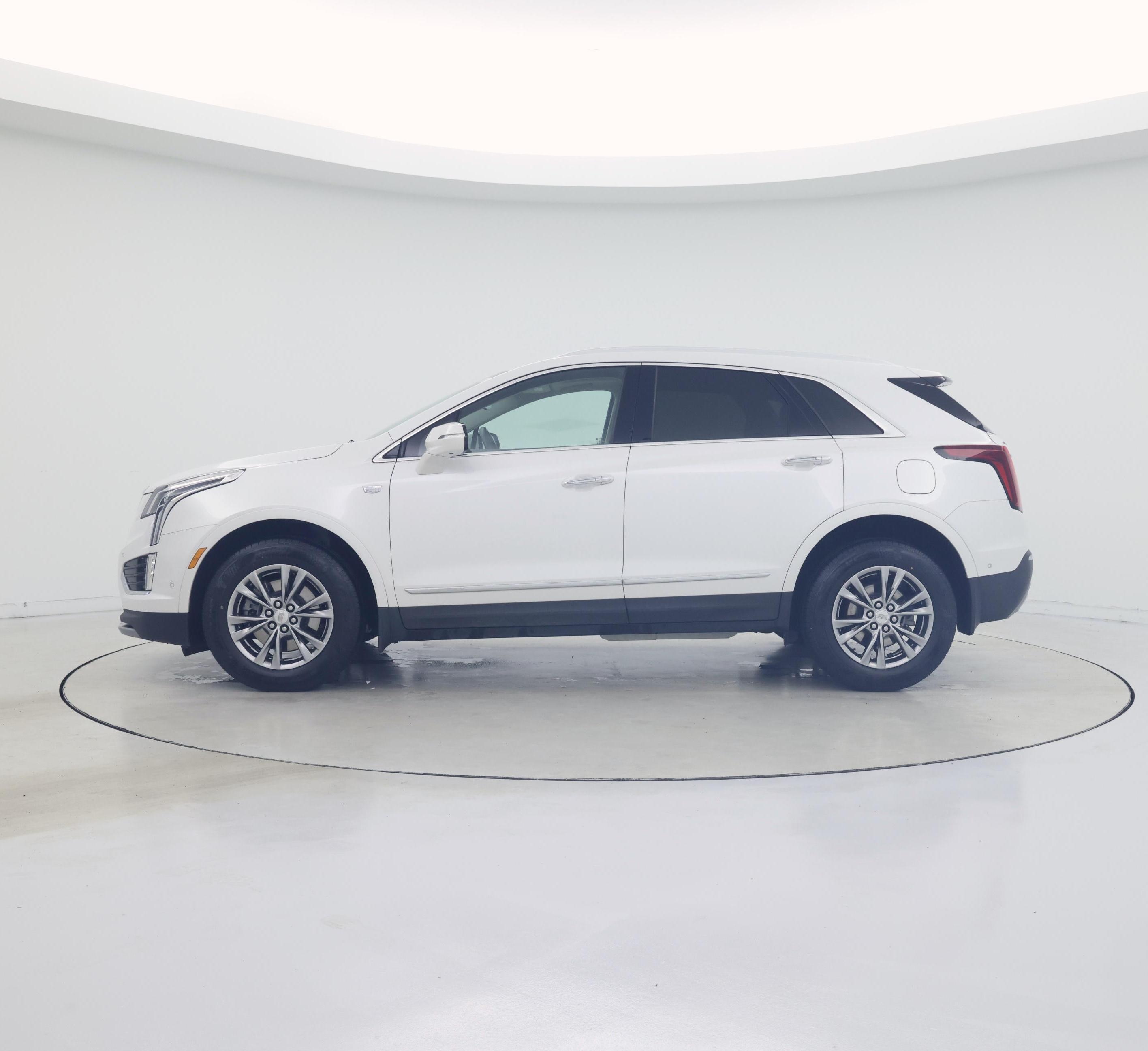 Thumbnail: 2021 Cadillac XT5 - 3