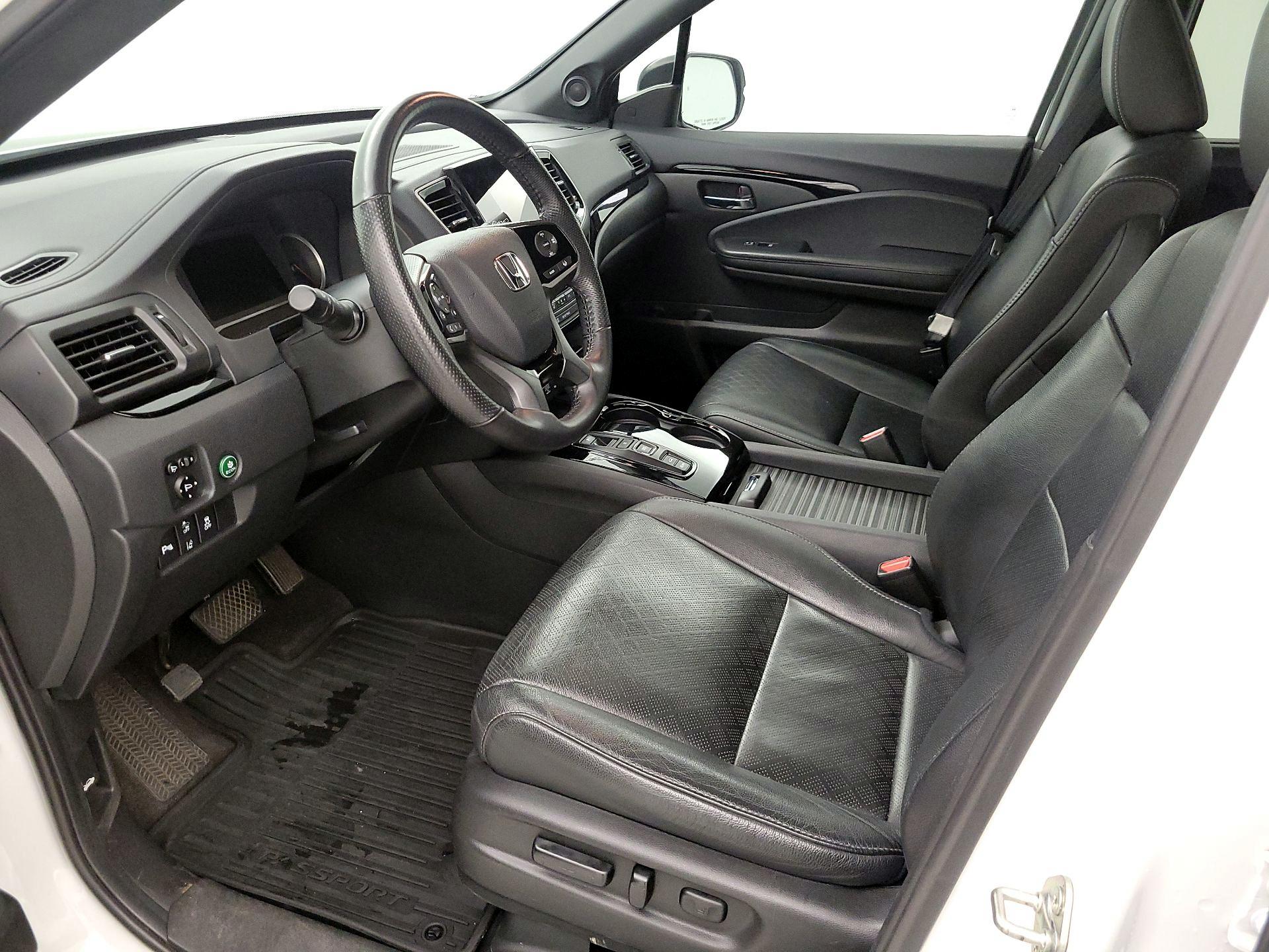 Thumbnail: 2019 Honda Passport - 11