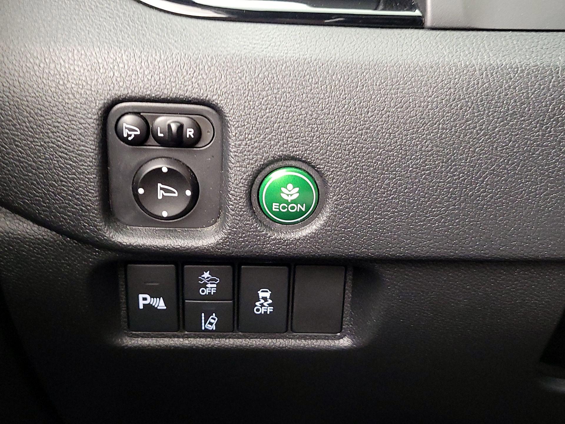 Thumbnail: 2019 Honda Passport - 13