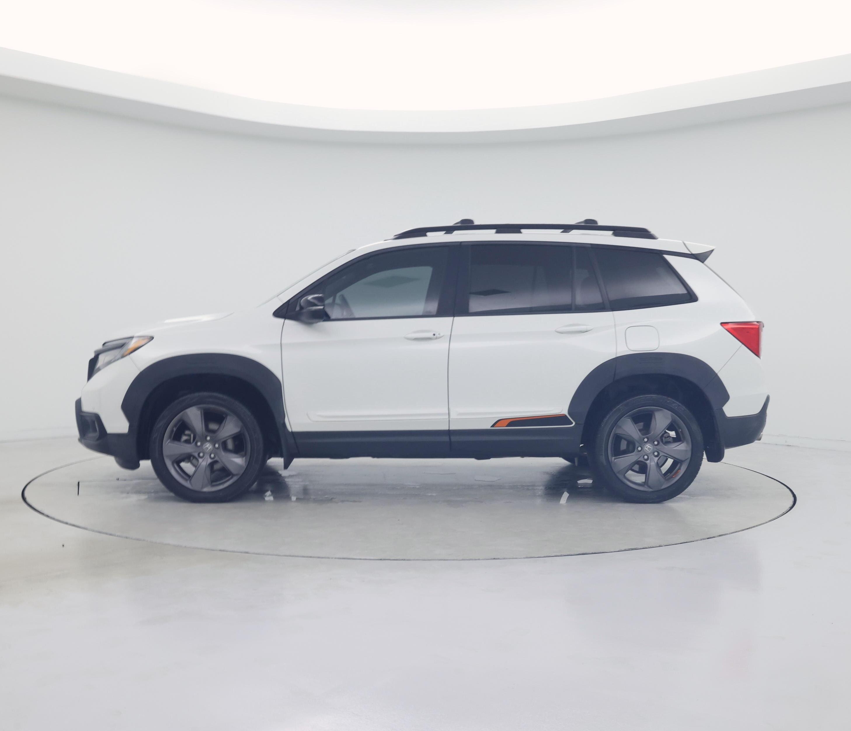 Thumbnail: 2019 Honda Passport - 3