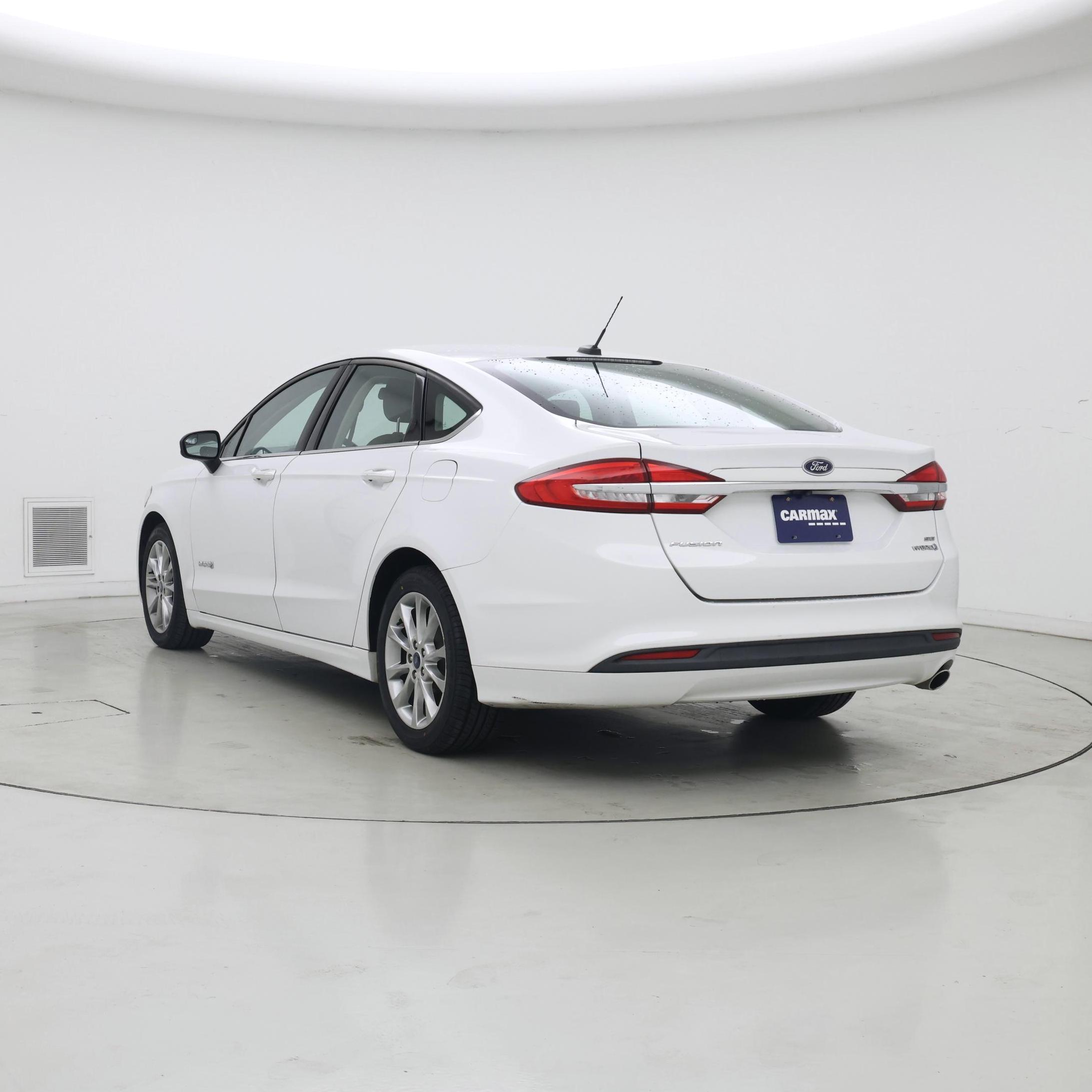 Thumbnail: 2017 Ford Fusion - 2