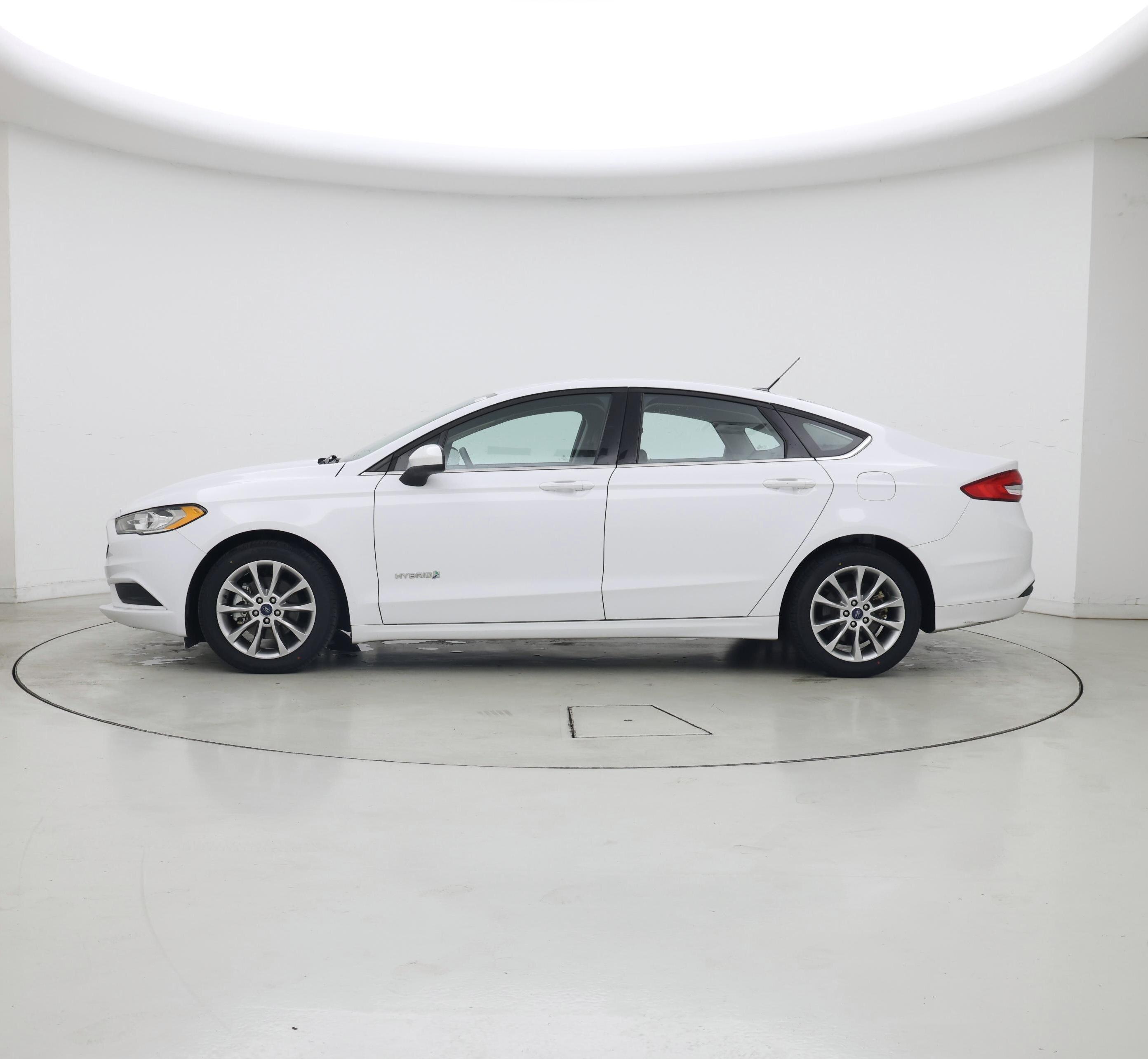 Thumbnail: 2017 Ford Fusion - 3
