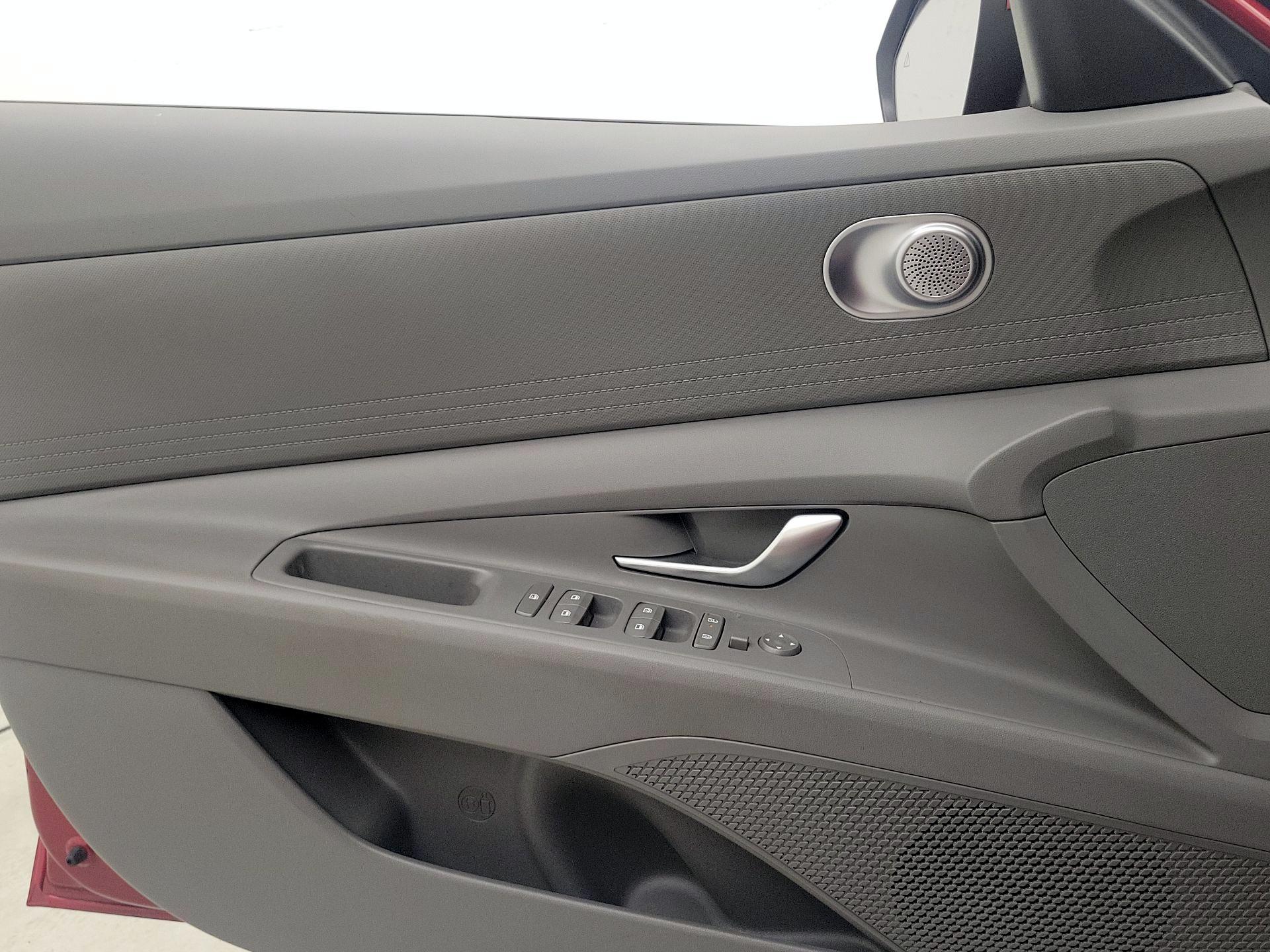 Thumbnail: 2024 Hyundai Elantra - 12
