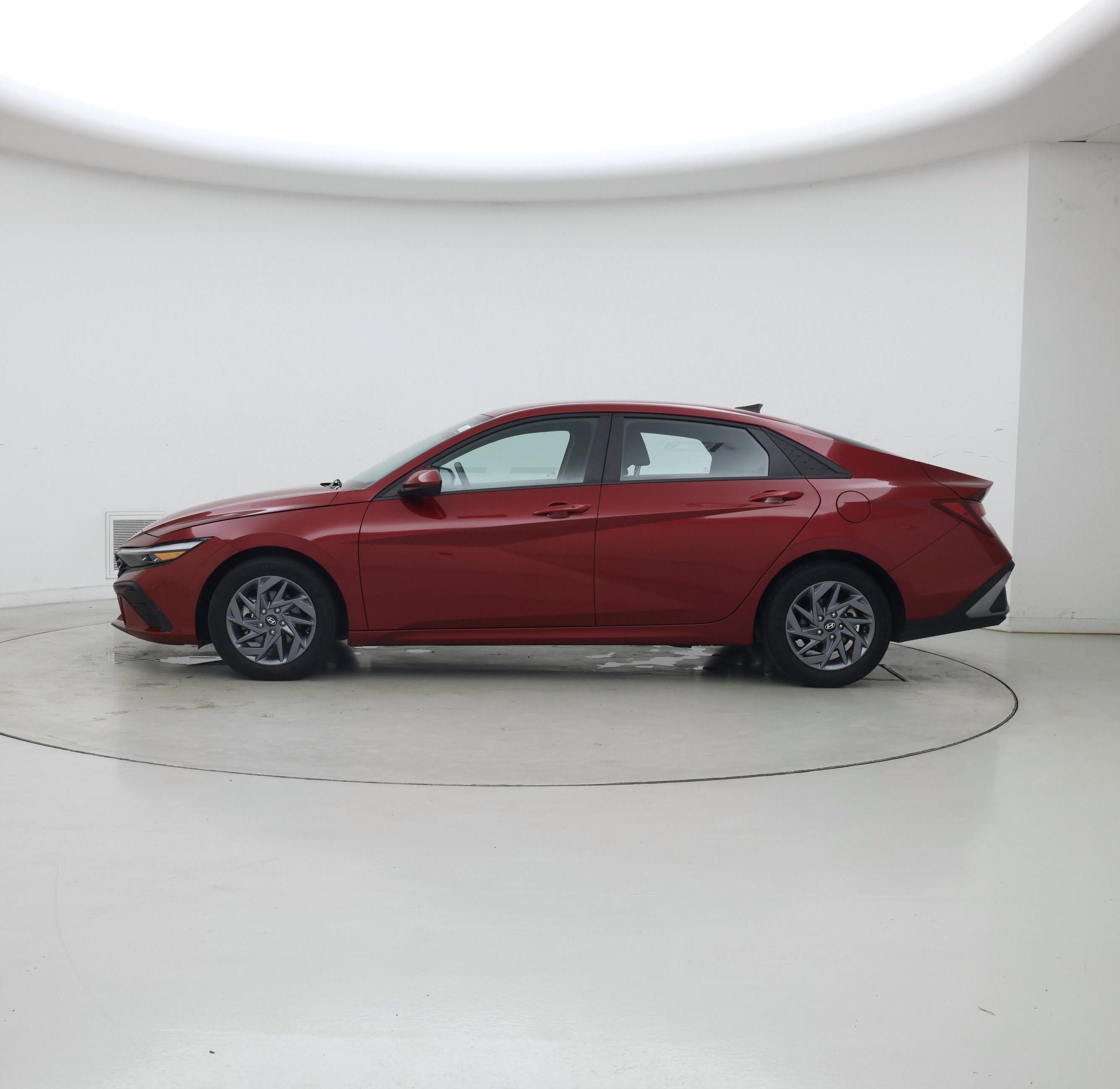 Thumbnail: 2024 Hyundai Elantra - 3